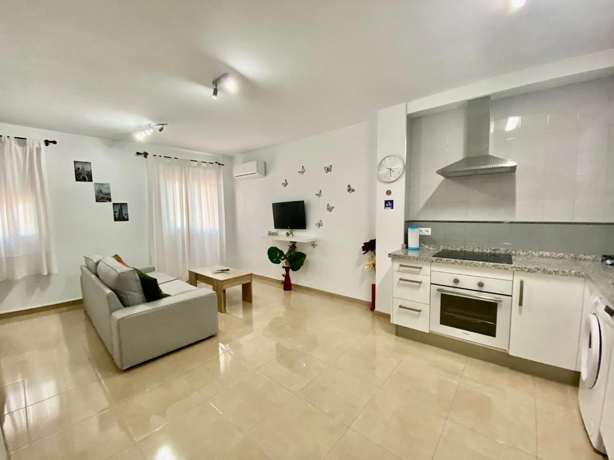 Apartamento “smile Nerja” Chic With Wifi, 4 Guests *