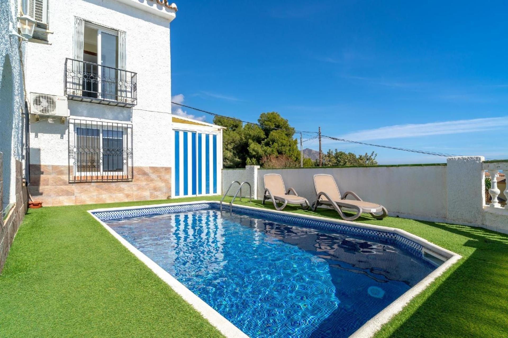 Mit Privatpool Fuer 5 Personen Ca 100 Qm In Nerja, Andalusien Costa Del Sol Holiday home *