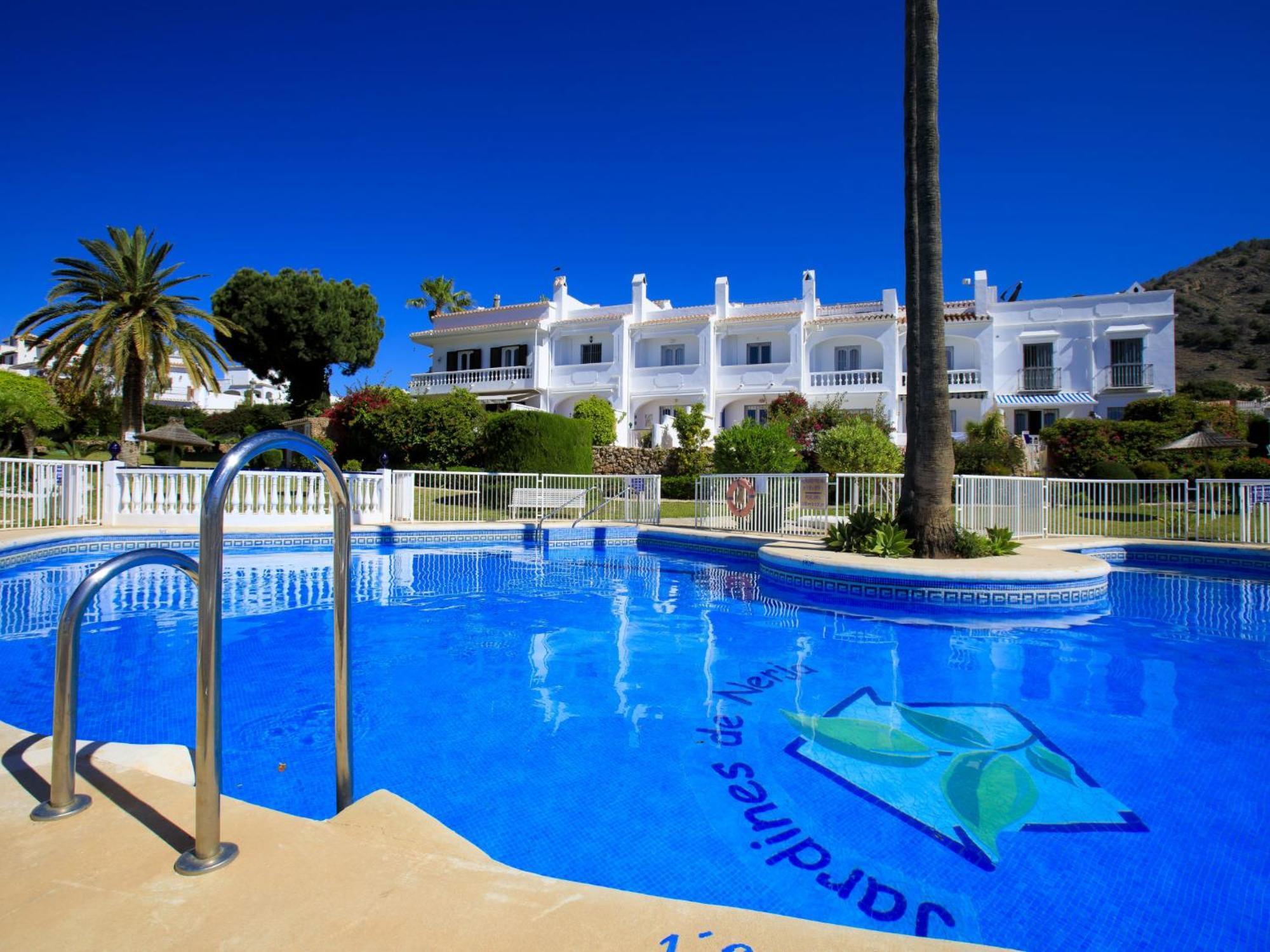 Сasa de vacaciones Jardines De By Interhome *