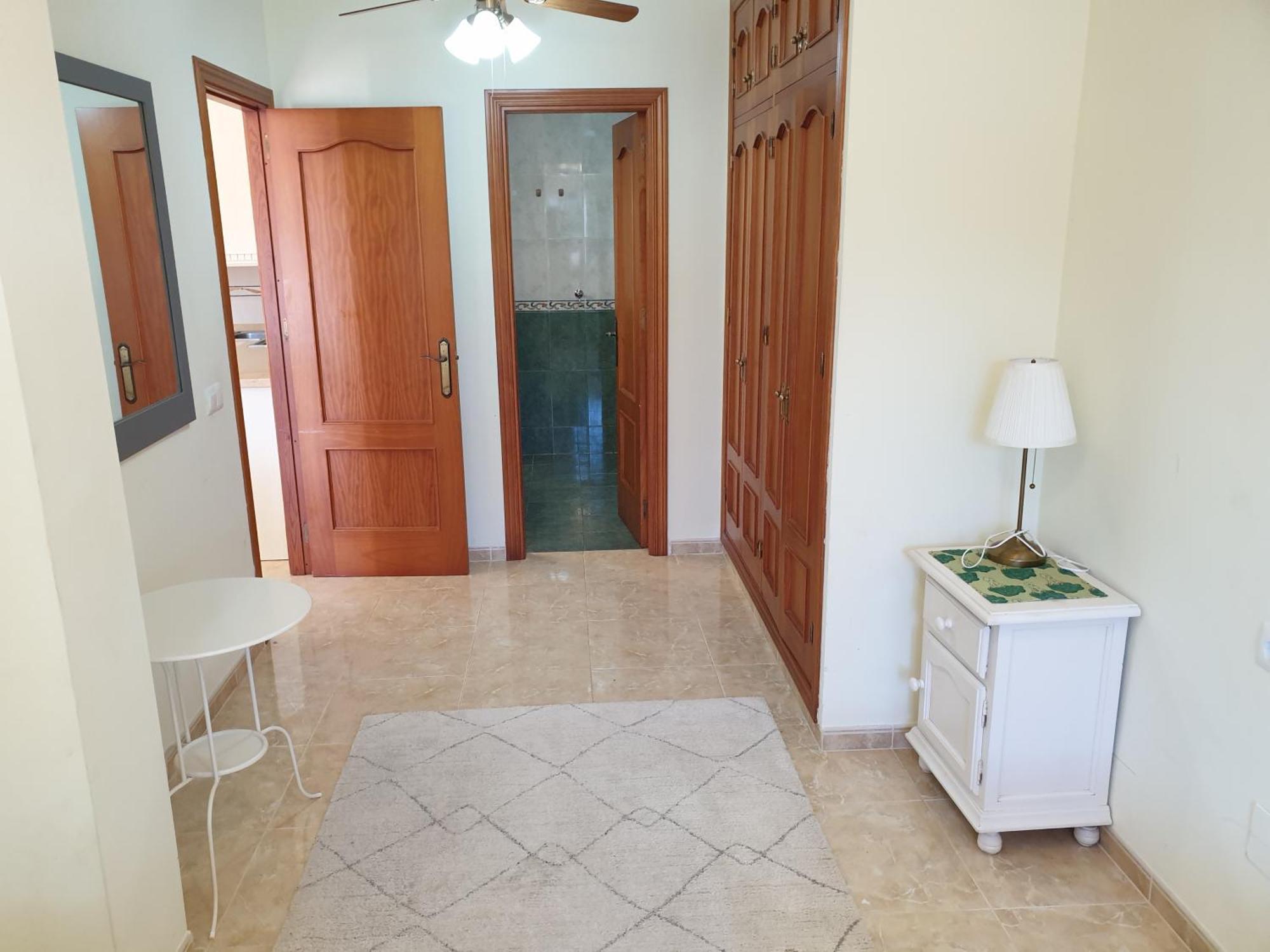 Delightful Spacious 2 Bed In Apartamento Nerja