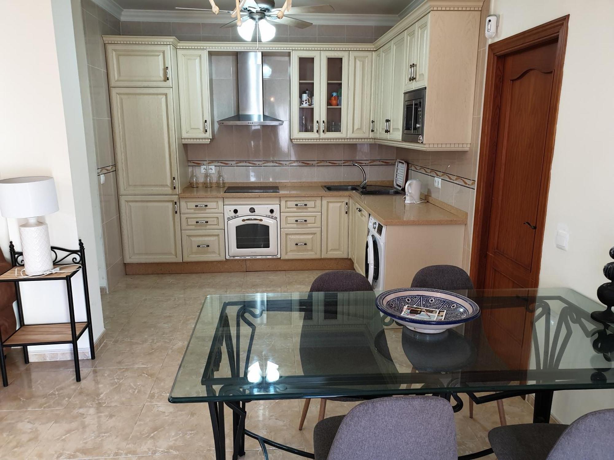 Delightful Spacious 2 Bed In Apartamento