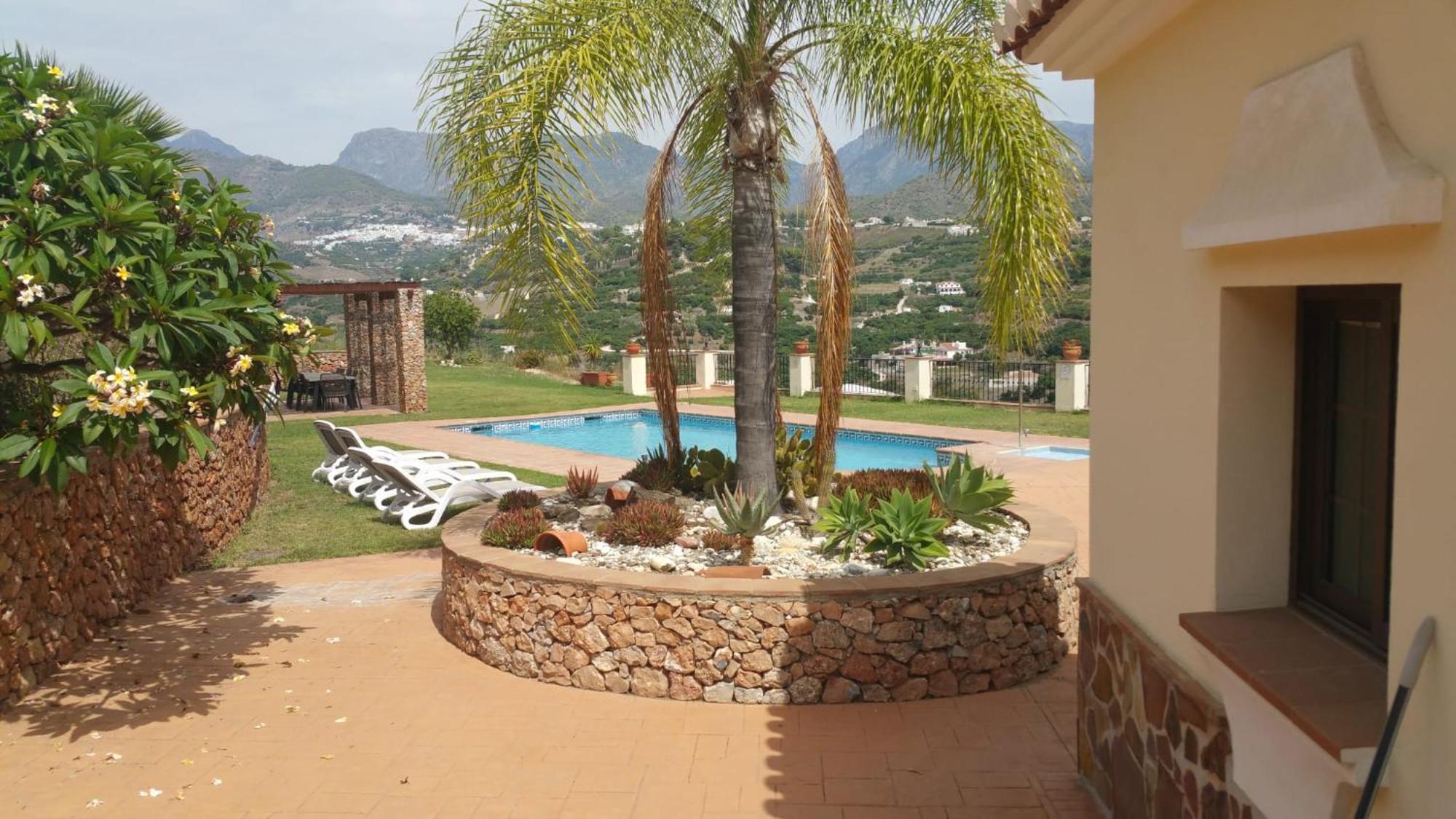 Apartamento Delightful Spacious 2 Bed In *