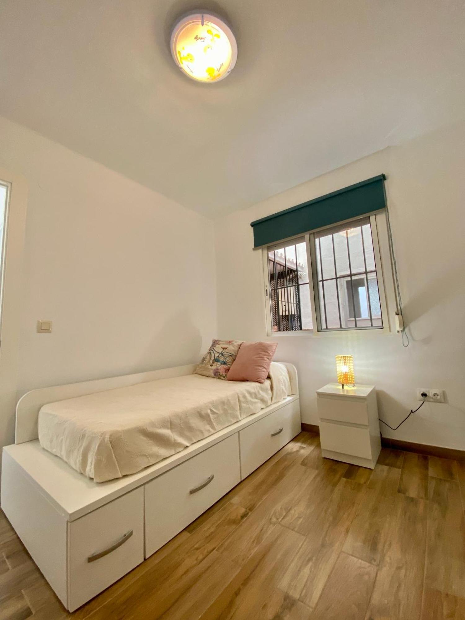 Apartamento Shr042 Centrico De Tres *