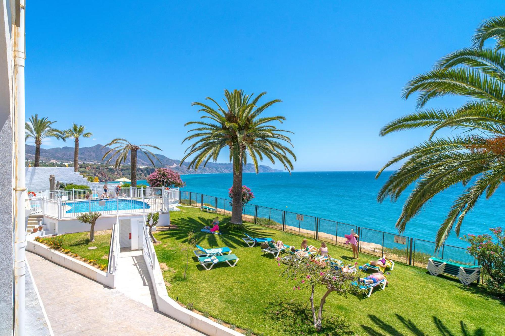 Tuhillo E1 Seaview Casasol Apartamento