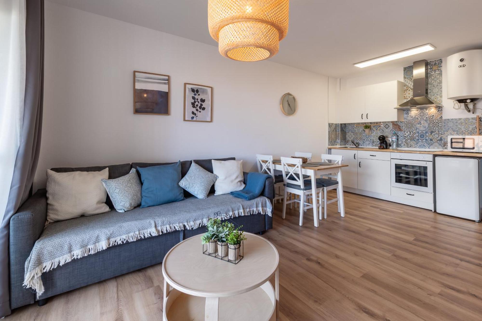 Renovated On Beachside With Pool *