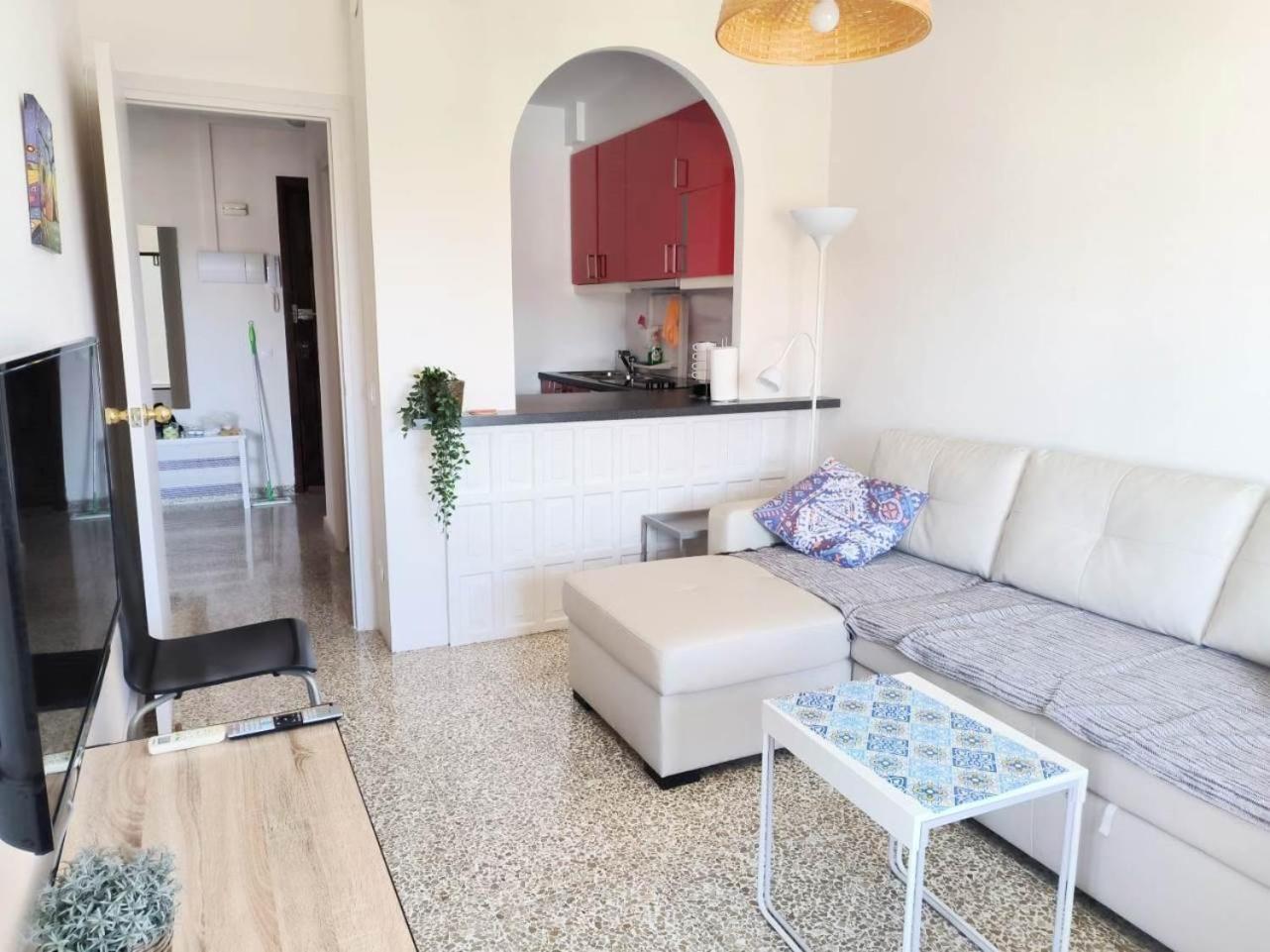 Apartamento Luminoso Playa Torrecilla. Con Piscina