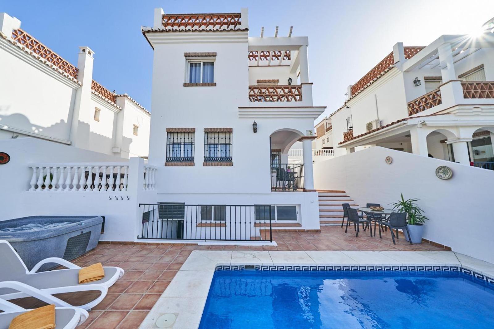 Pura - Private Jacuzzi & Heated Pool Сasa de vacaciones