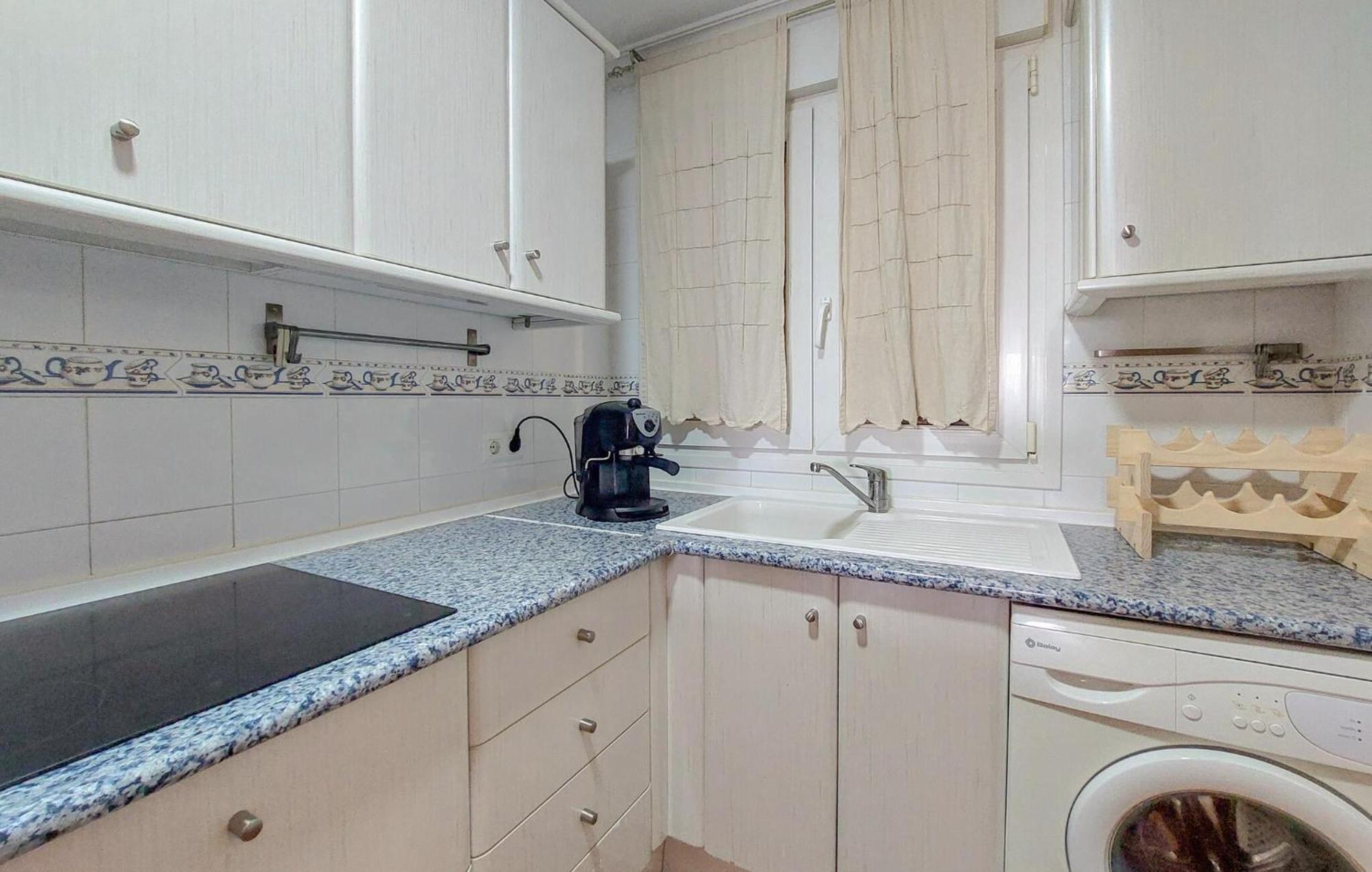 Apartamento 2 Bedroom Stunning In *