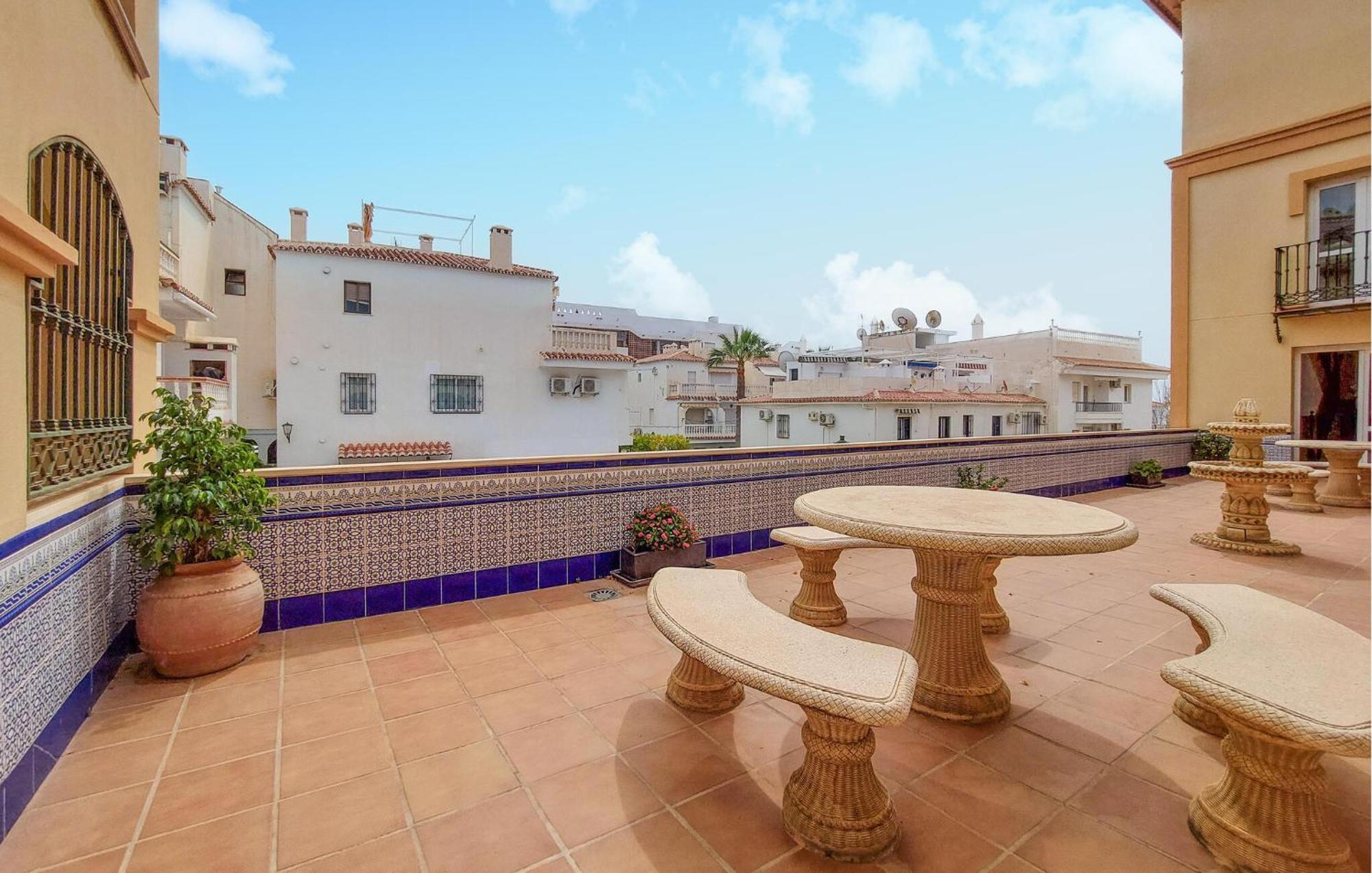 2 Bedroom Stunning In Apartamento *