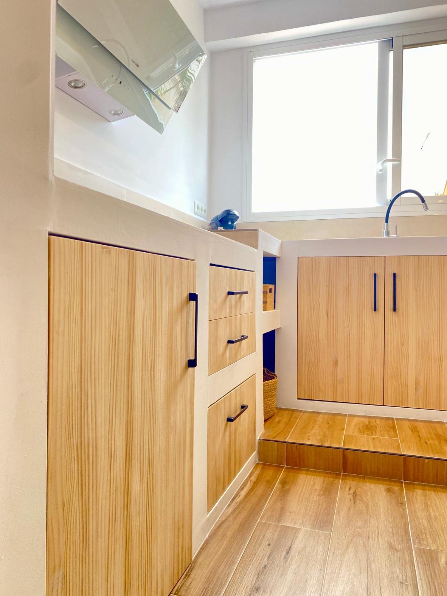 Moderno Y Espacioso Con Vistas Al Mar Apartamento