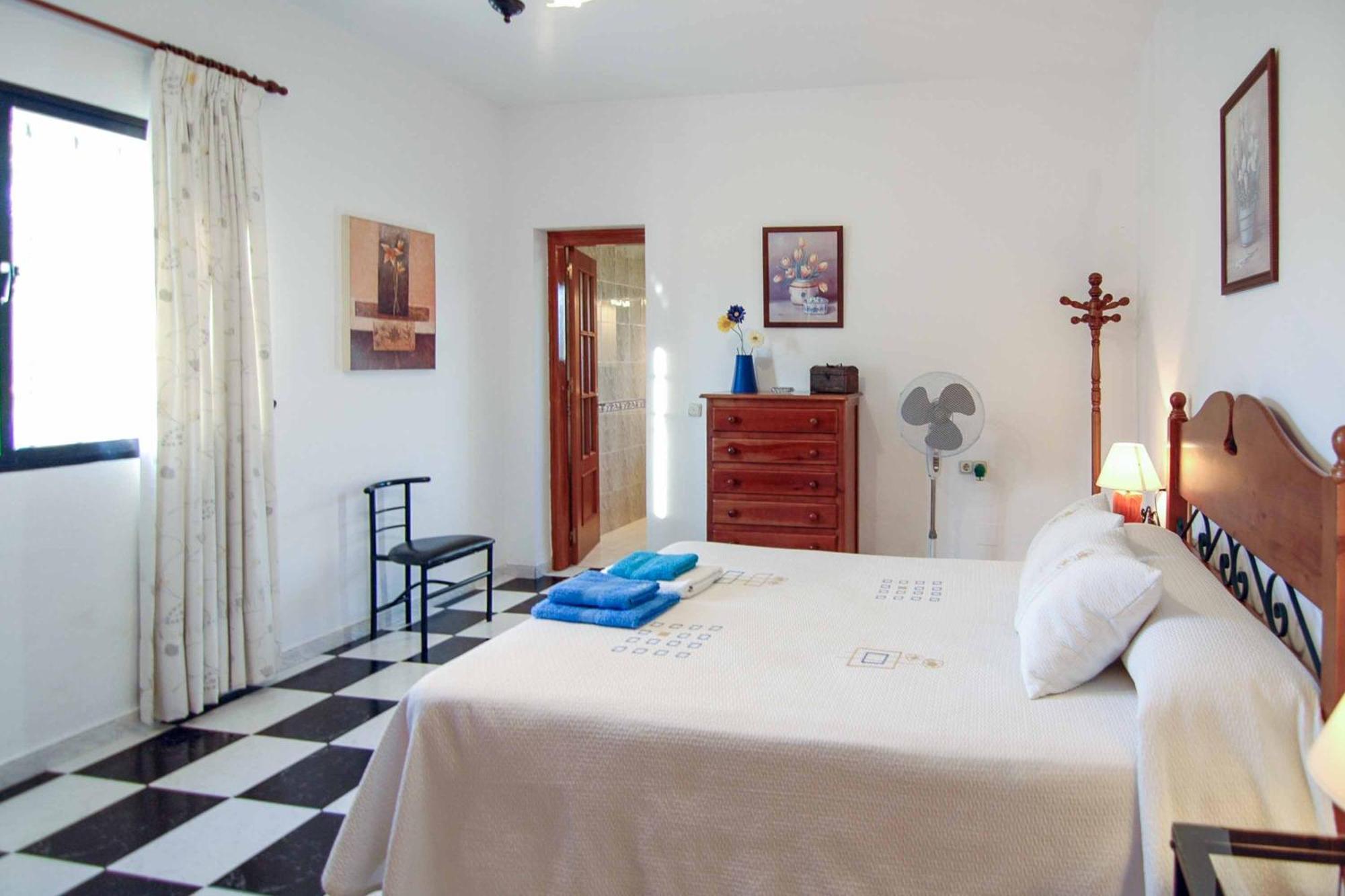 Corbera * Nerja