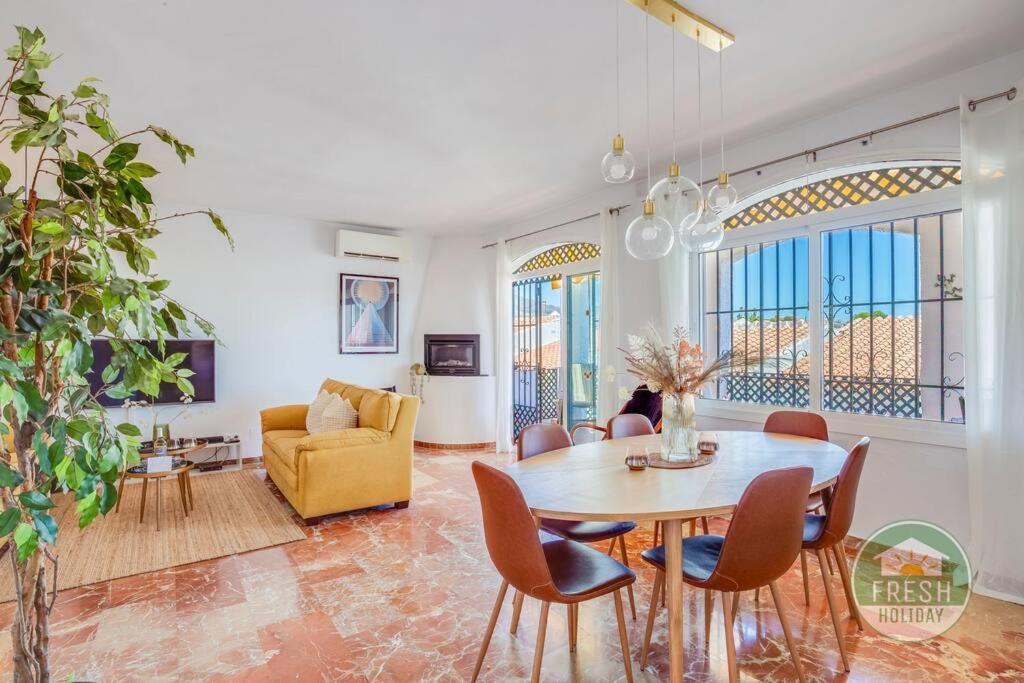 Casa Cielo Azul - Only 10 Mins Walk To Everything! Nerja