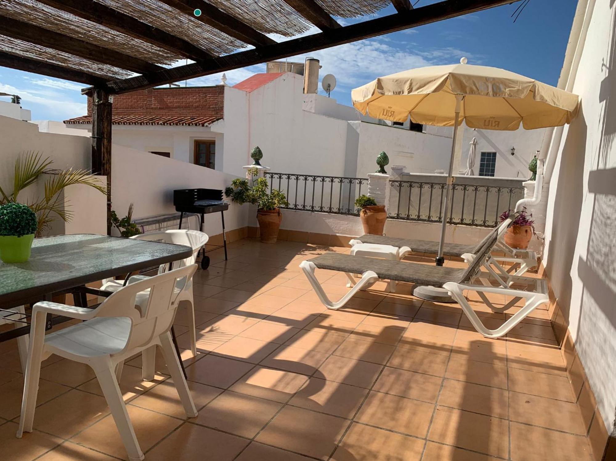 Paola Spainsunrentals 1077 *