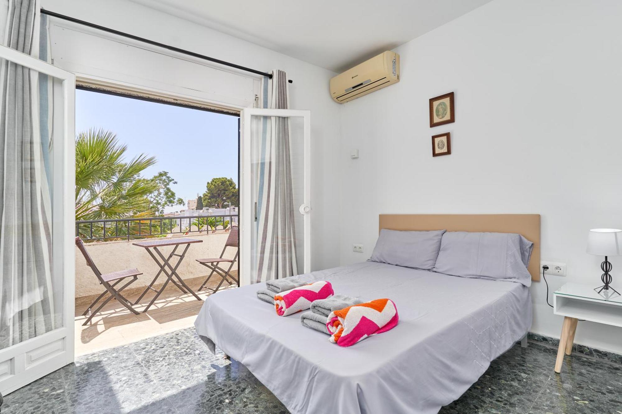 Rodriguez Acosta 22 * Nerja