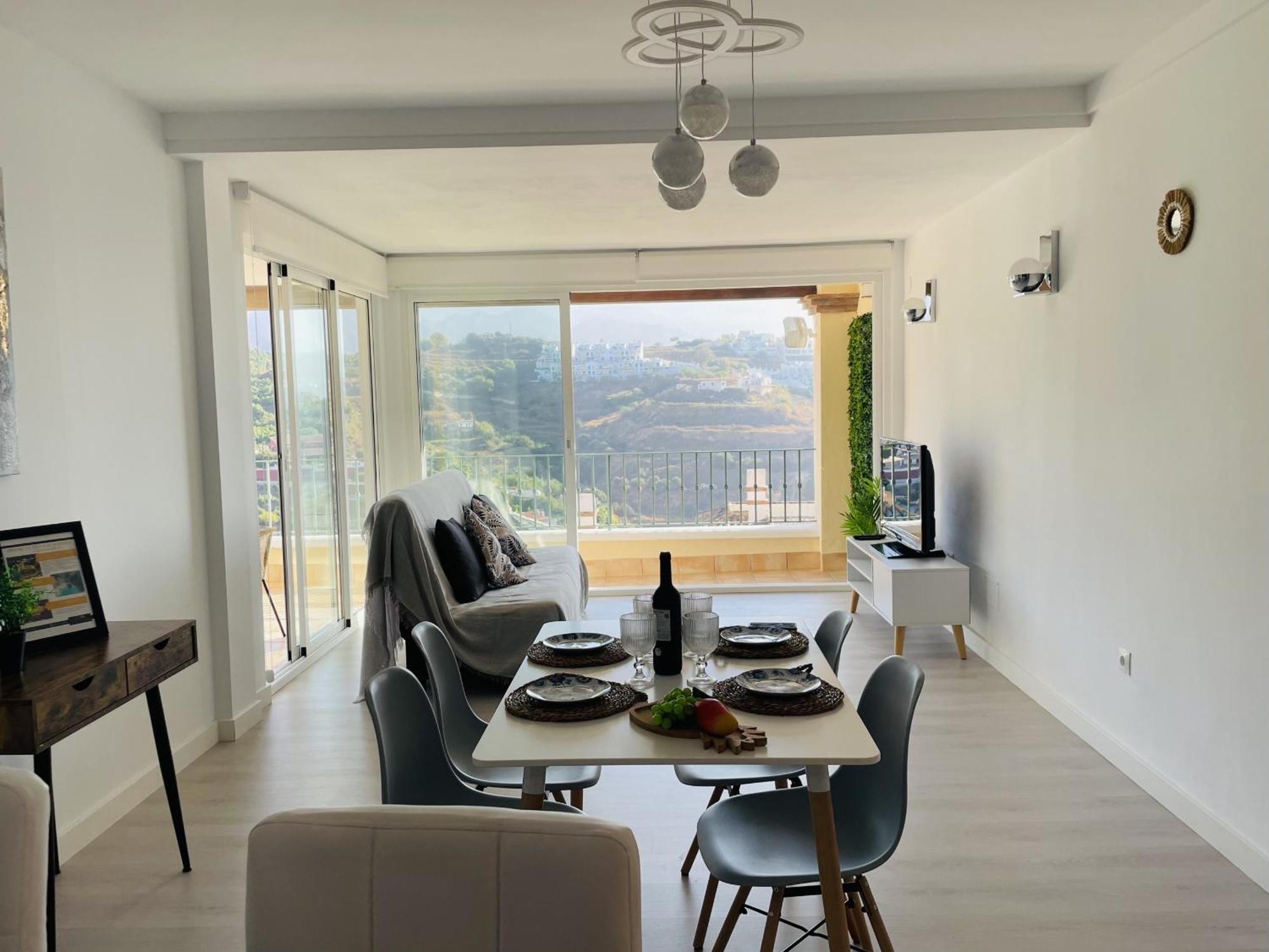 Altos De Tamango Con Vistas Y Pisicina Nerja