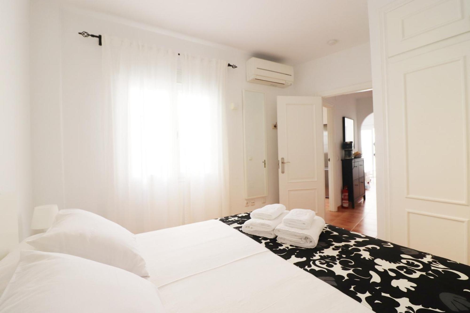 1034 Pescia * Nerja