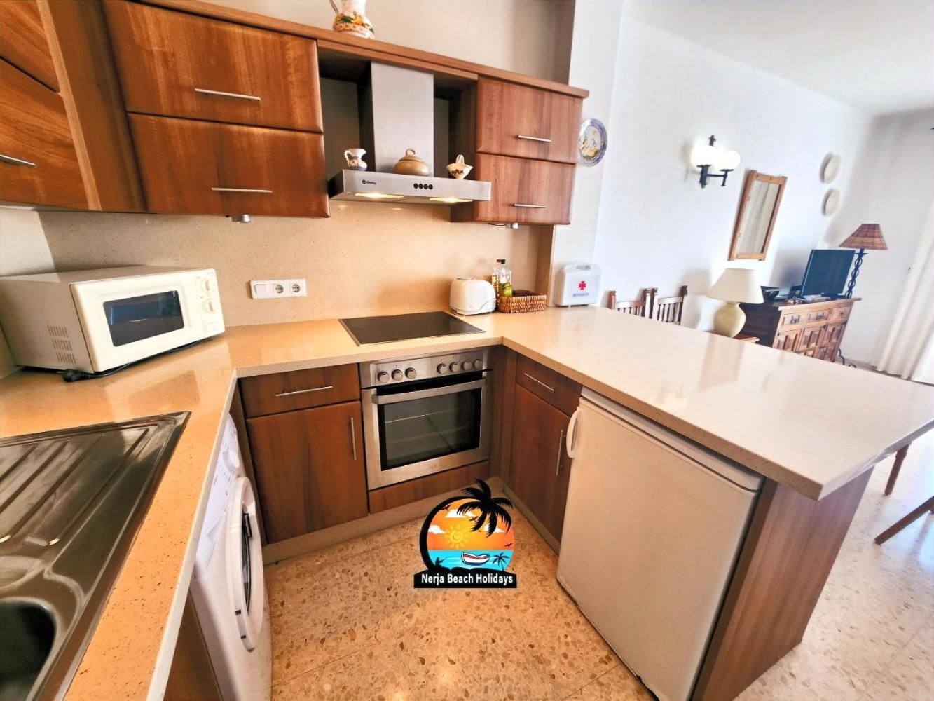 Apartamento Cozy 1 Bedroom In Oasis De Capistrano Nerja