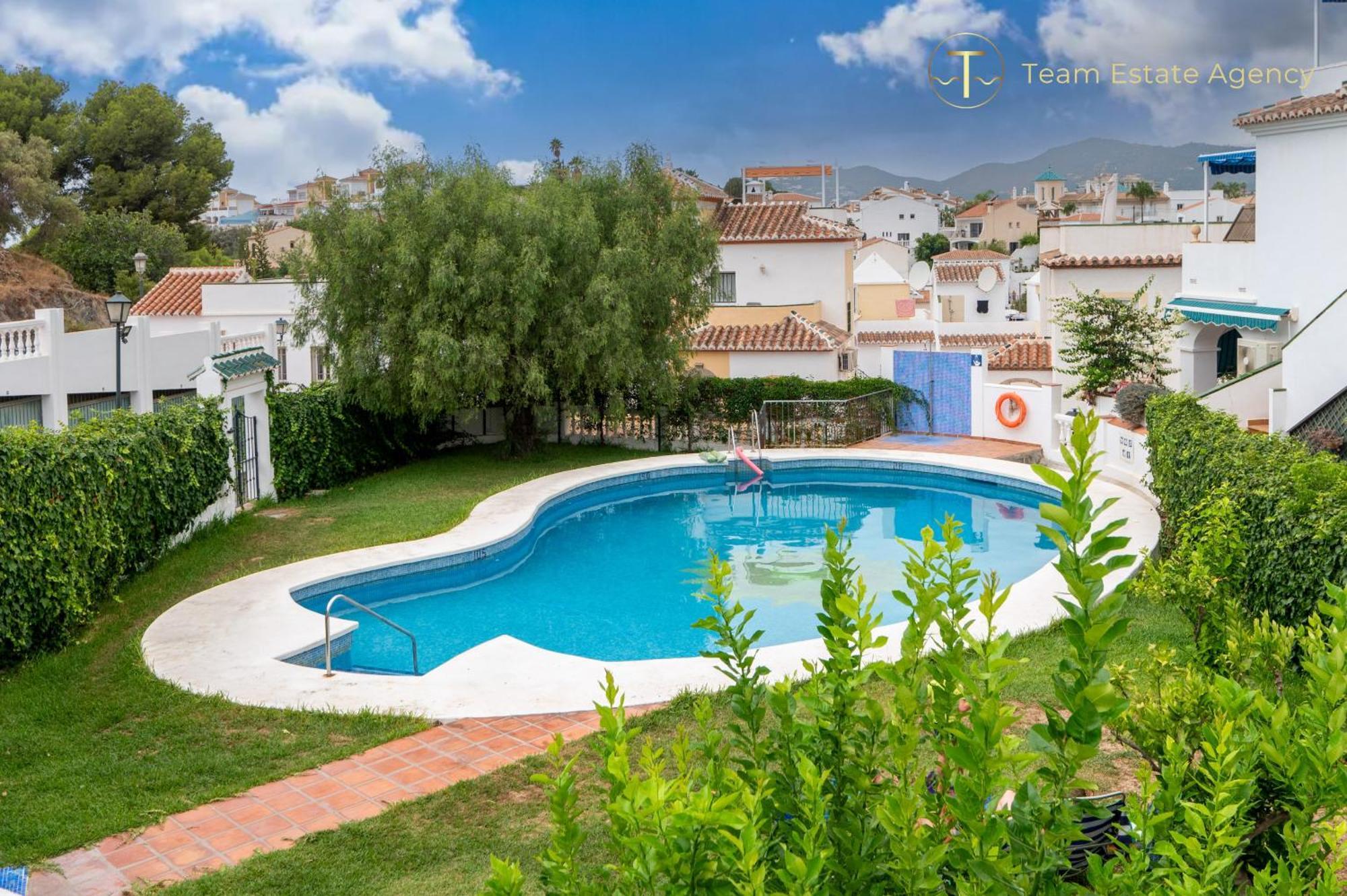 Rooftop Terrace Close To Burriana And Town Center * Nerja