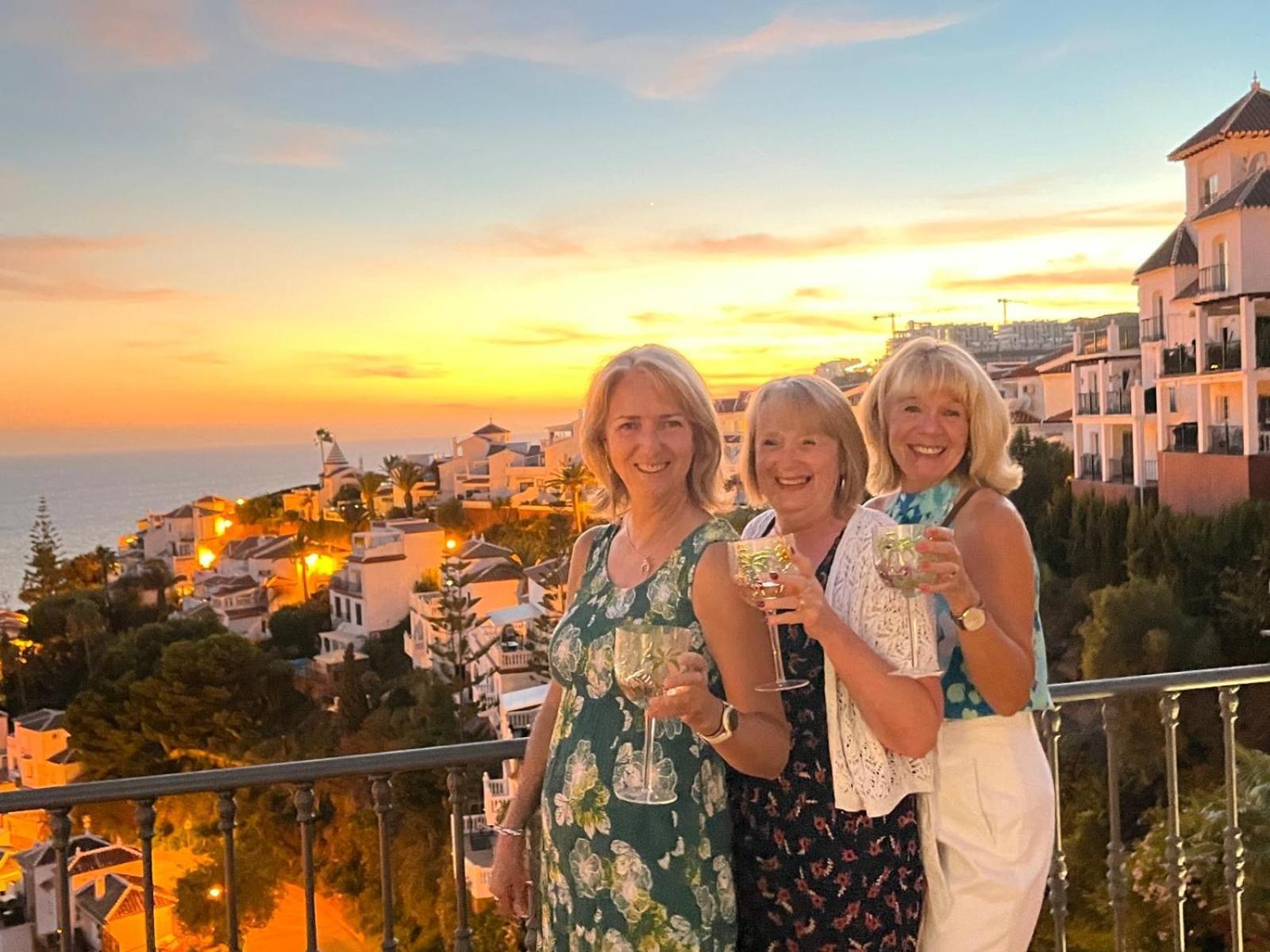 5 Bed Family With Pool Сasa de vacaciones *