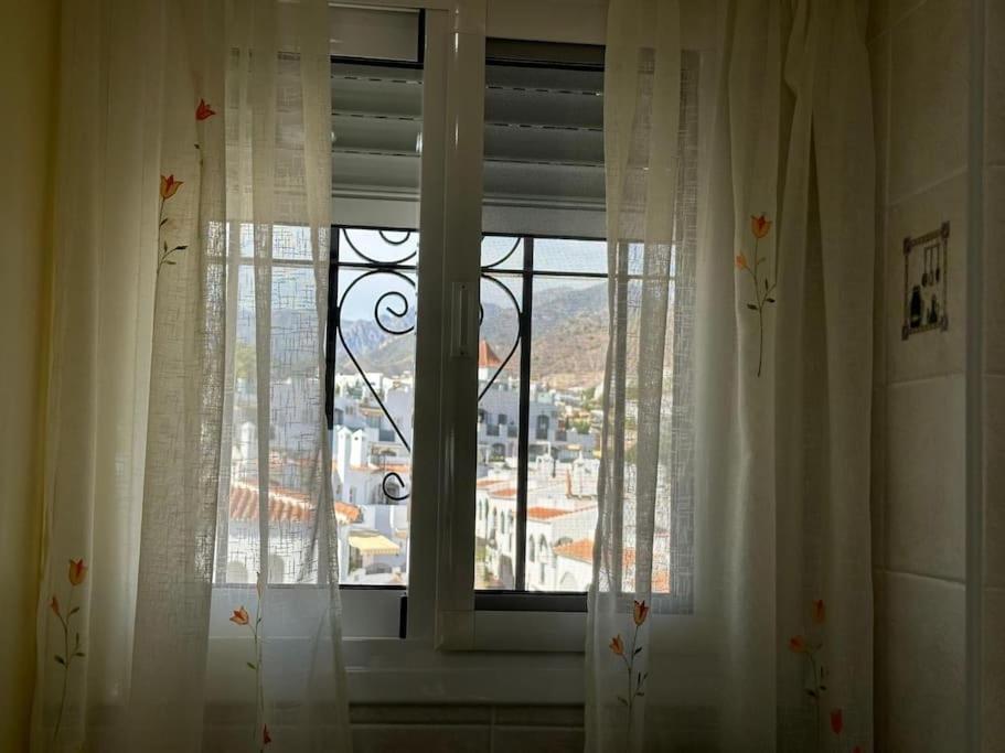 Calma Y Lujo Con Vistas Al Mar Apartamento Nerja