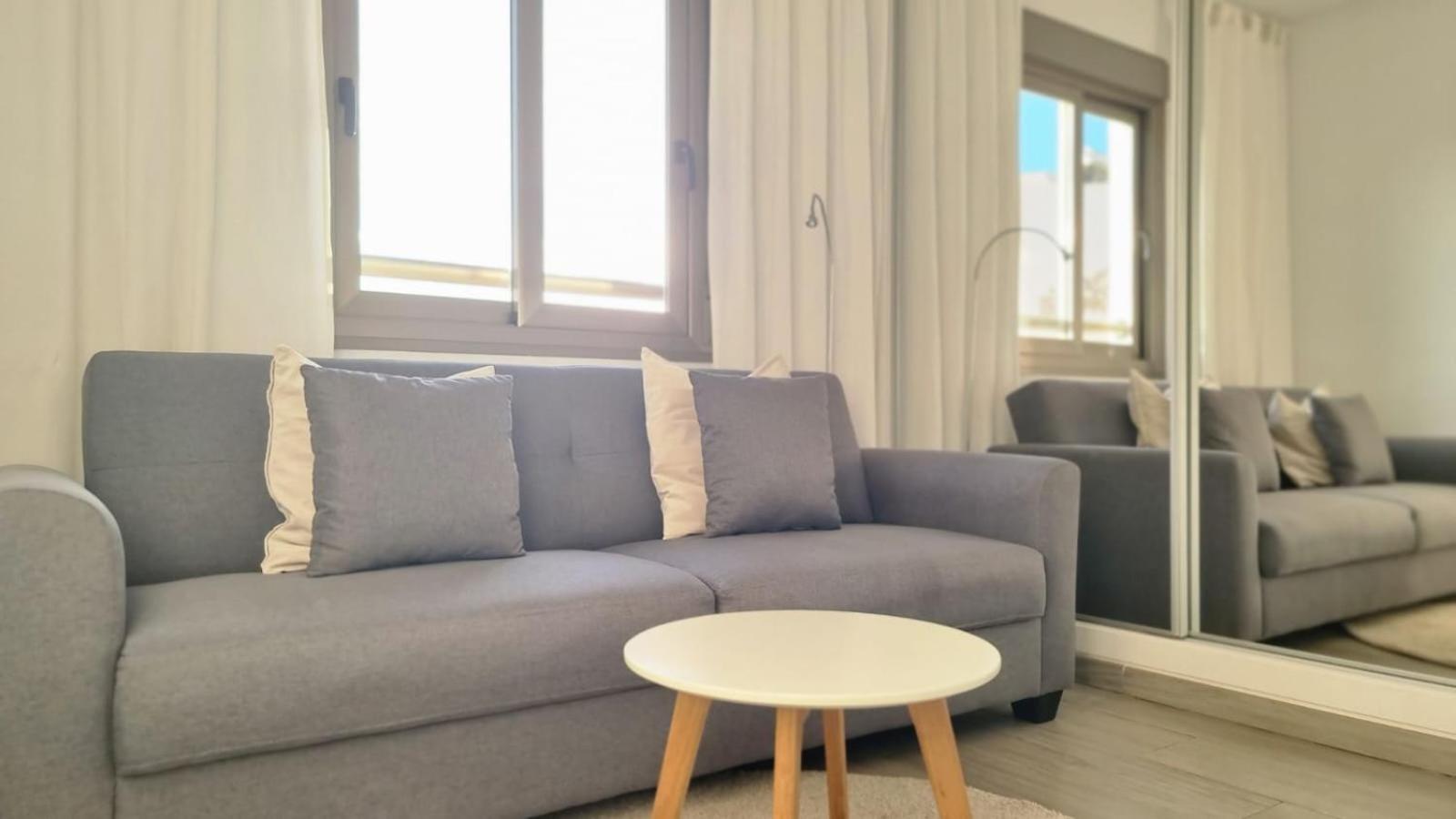 Penthouse Gloria