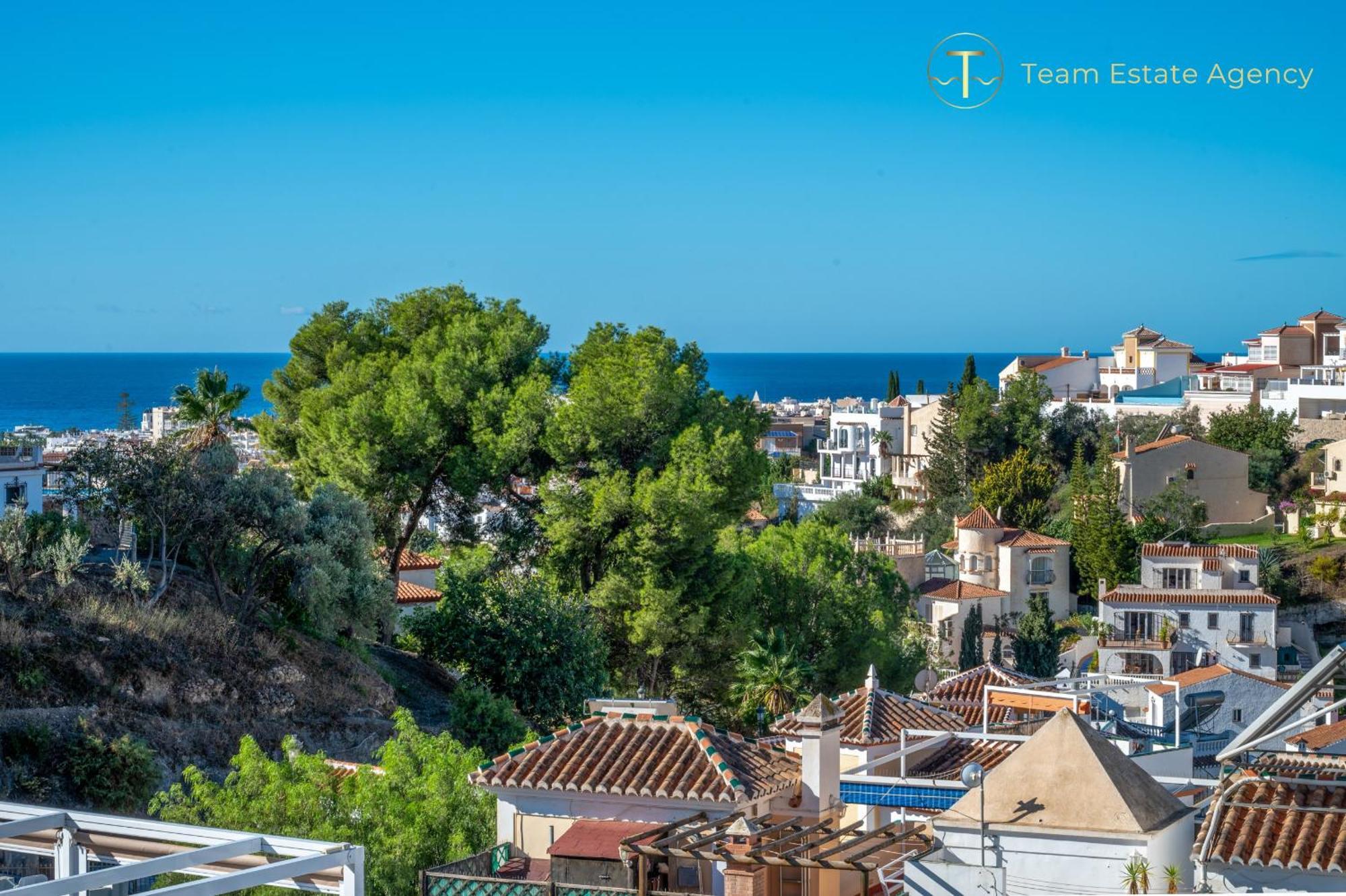 Rooftop Terrace Close To Burriana And Town Center * Nerja