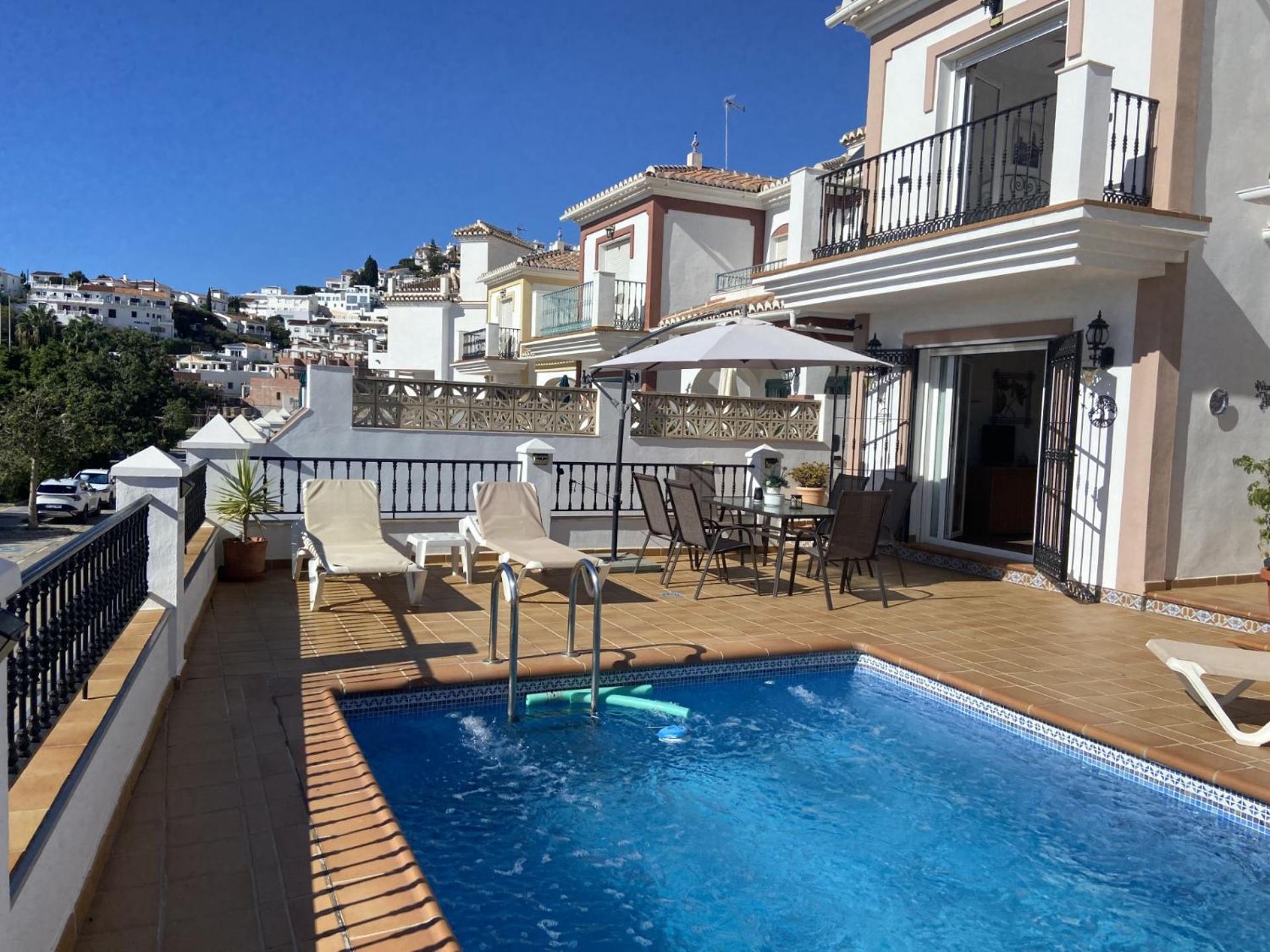 Casa Rosi, Vistas Al Mar, Piscina Privada Y A/a Сasa de vacaciones Nerja