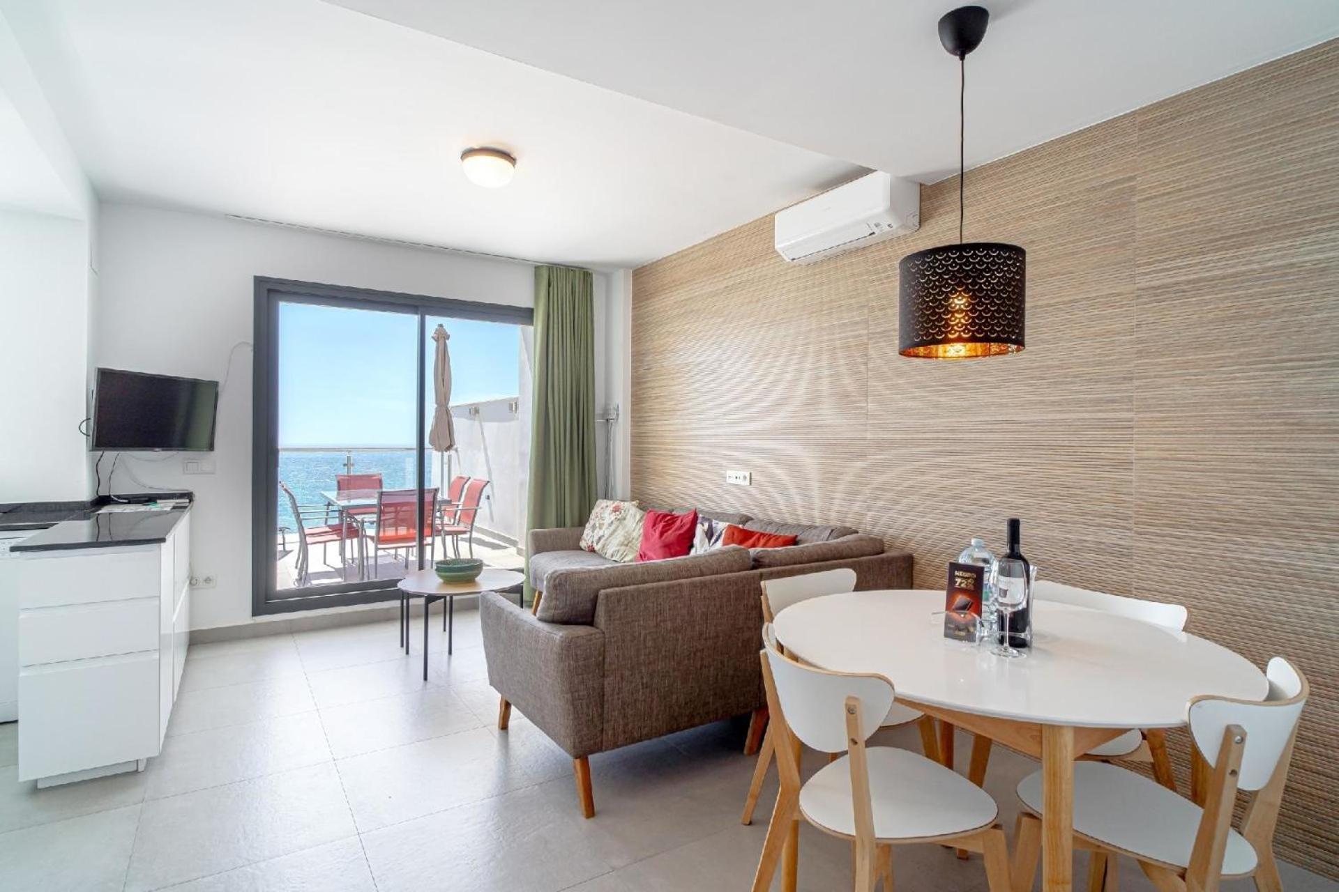 Apartamento Fuer 6 Personen Ca 120 Qm In Nerja, Andalusien Costa Del Sol