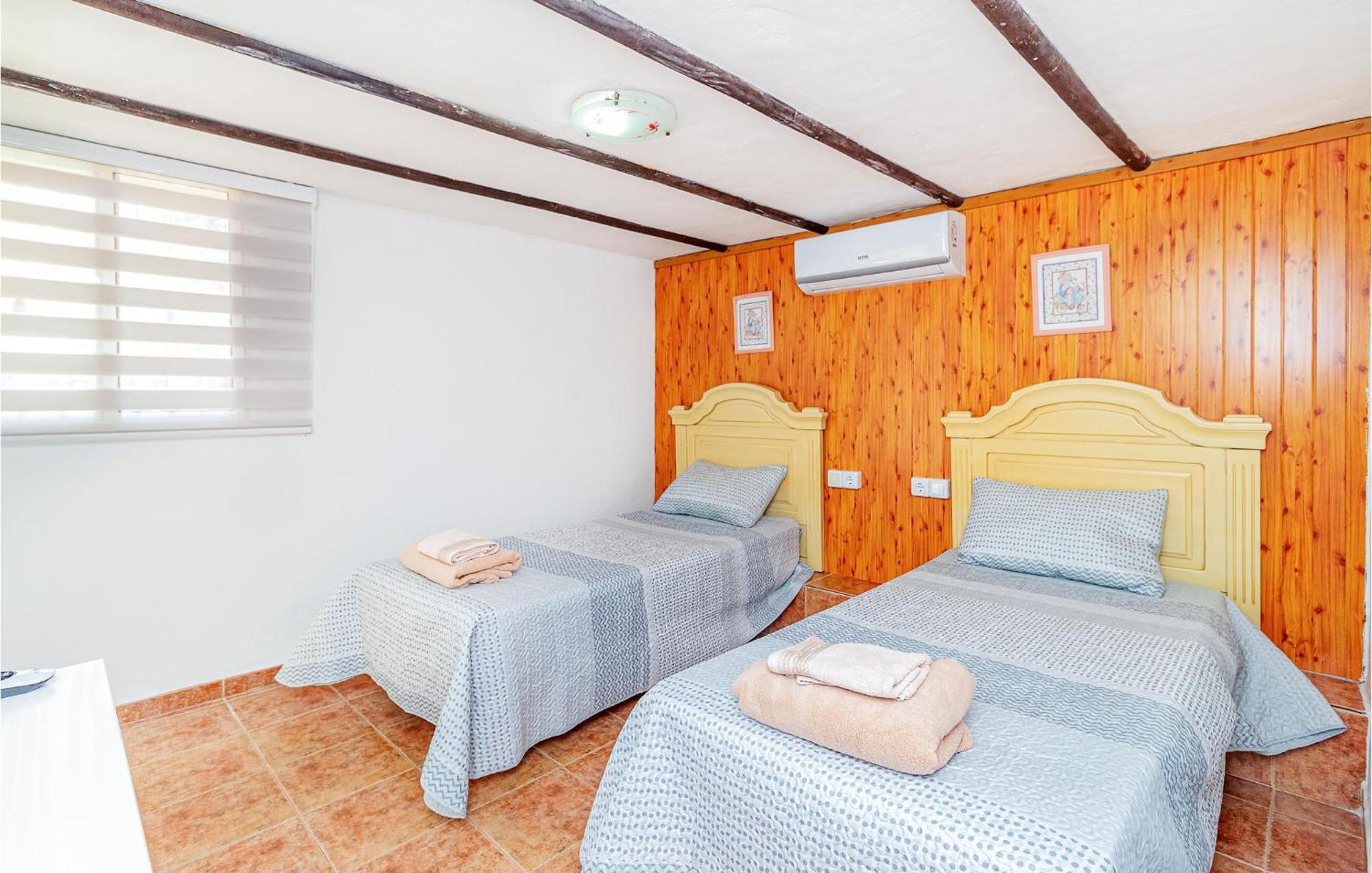 3 Bedroom Awesome In