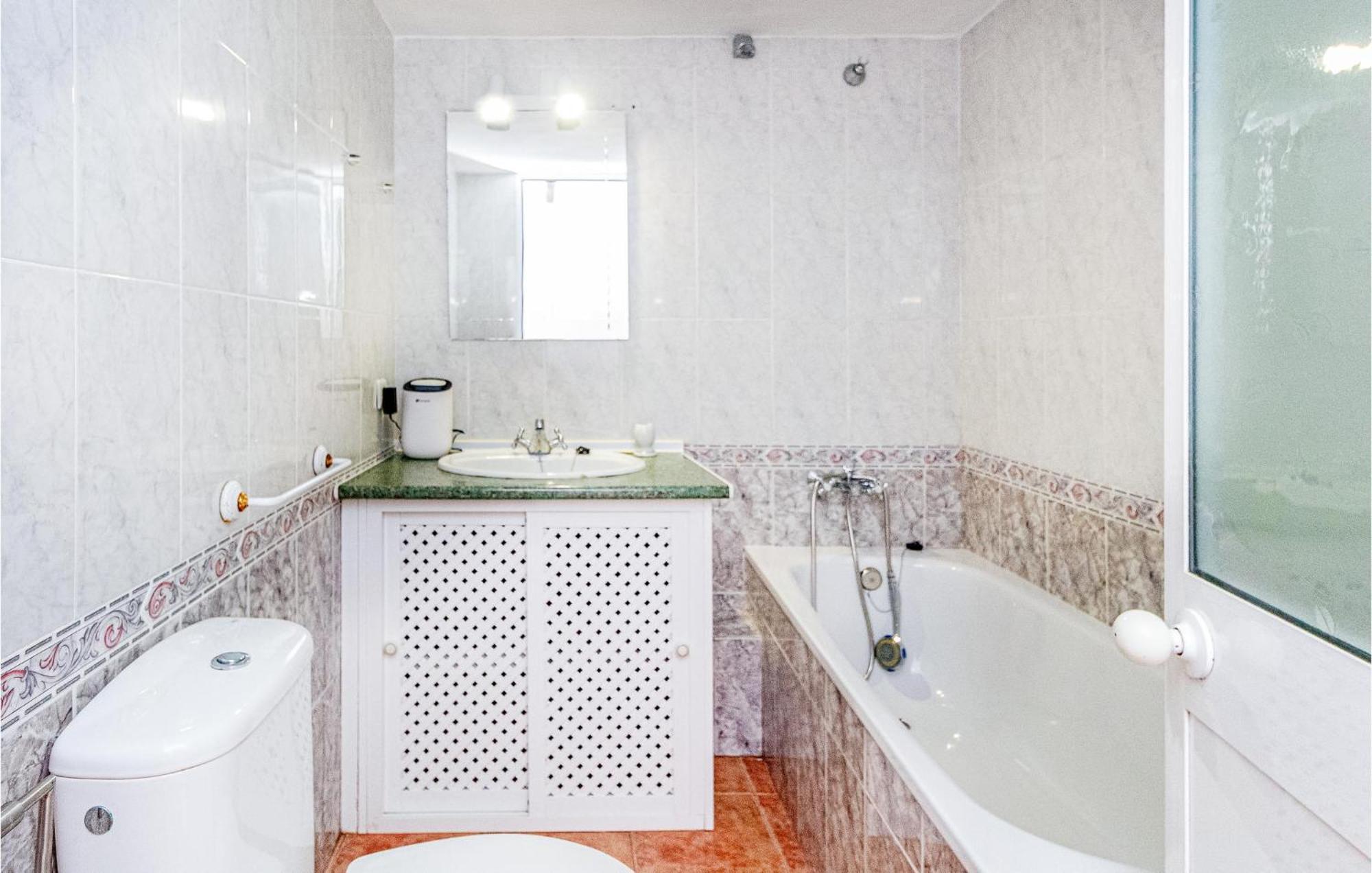 3 Bedroom Awesome In Сasa de vacaciones *