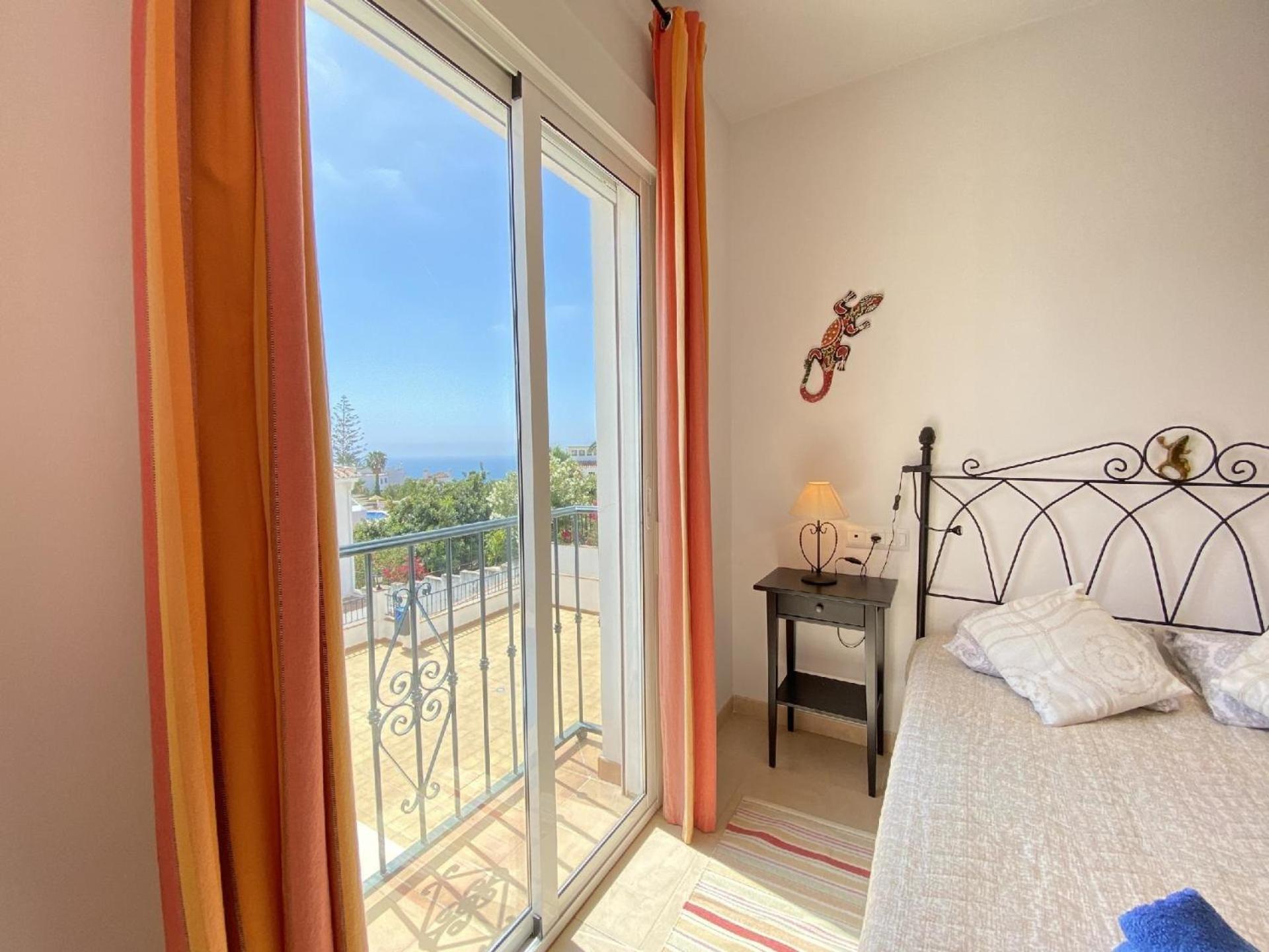 Fuer 4 Personen Ca 70 Qm In Nerja, Andalusien Costa Del Sol Nerja