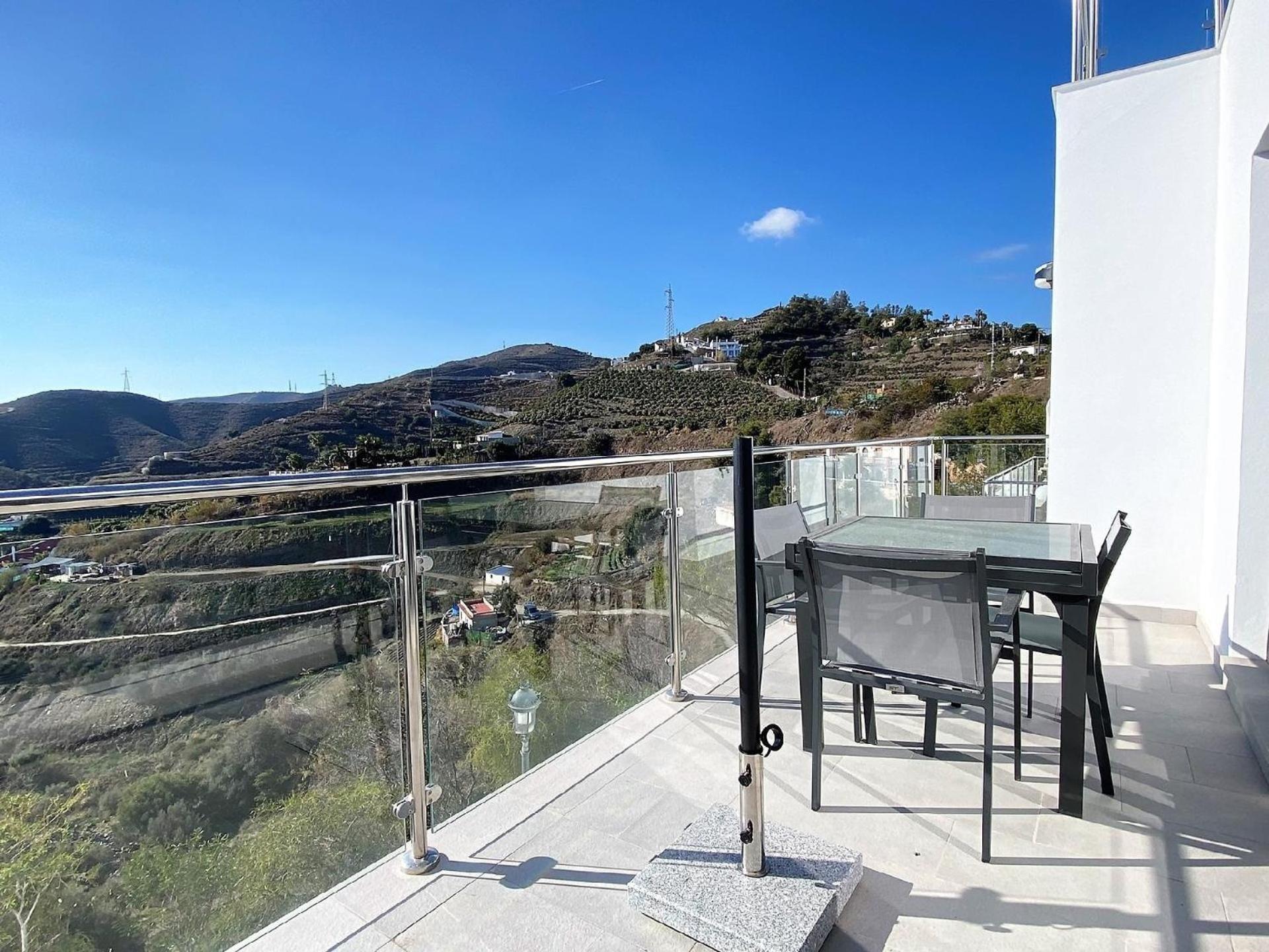 Fuer 4 Personen Ca 60 Qm In Nerja, Andalusien Costa Del Sol *