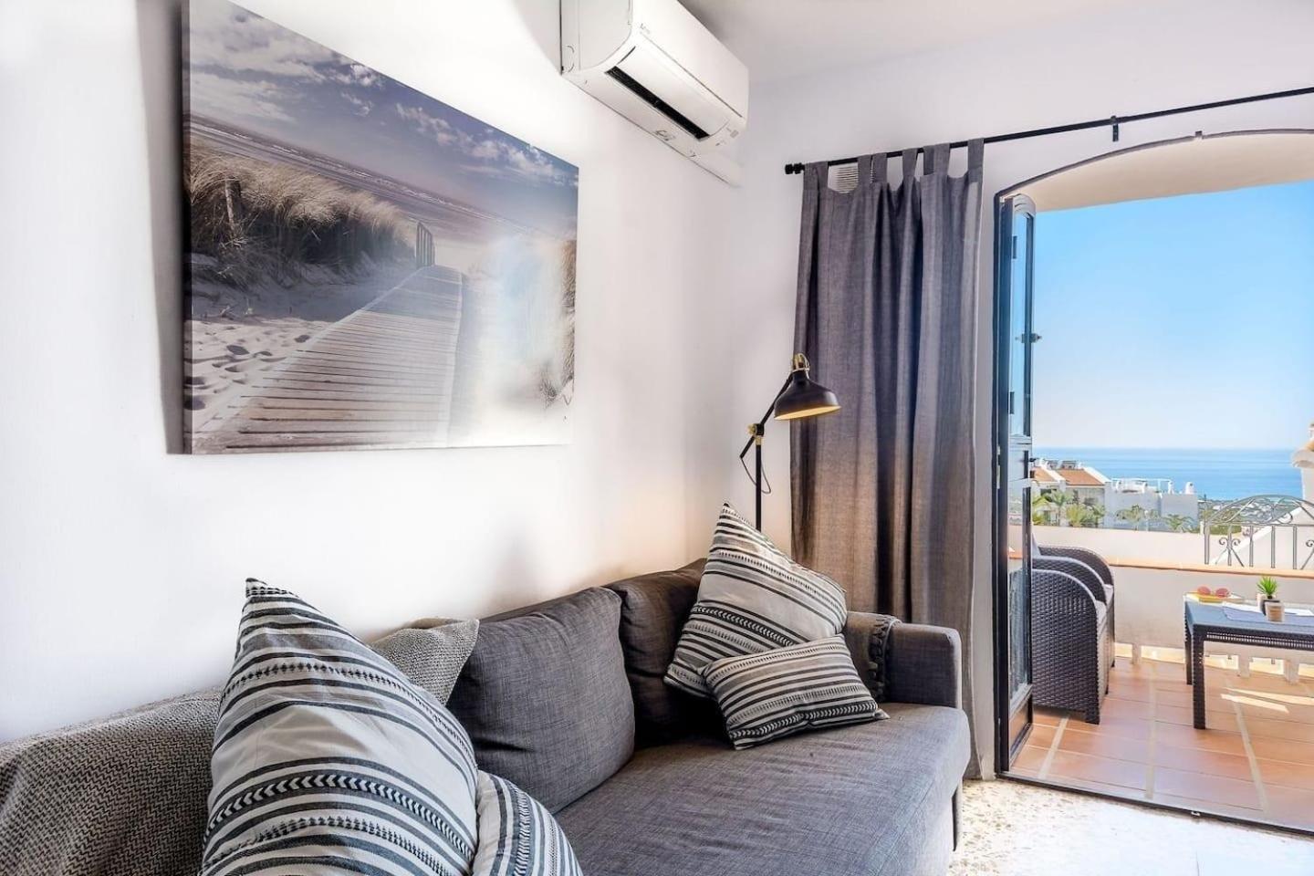 Fuer 4 Personen Ca 90 Qm In Nerja, Andalusien Costa Del Sol *
