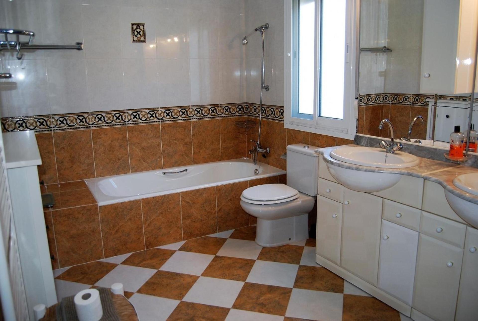 Fuer 5 Personen Ca 100 Qm In Nerja, Andalusien Costa Del Sol