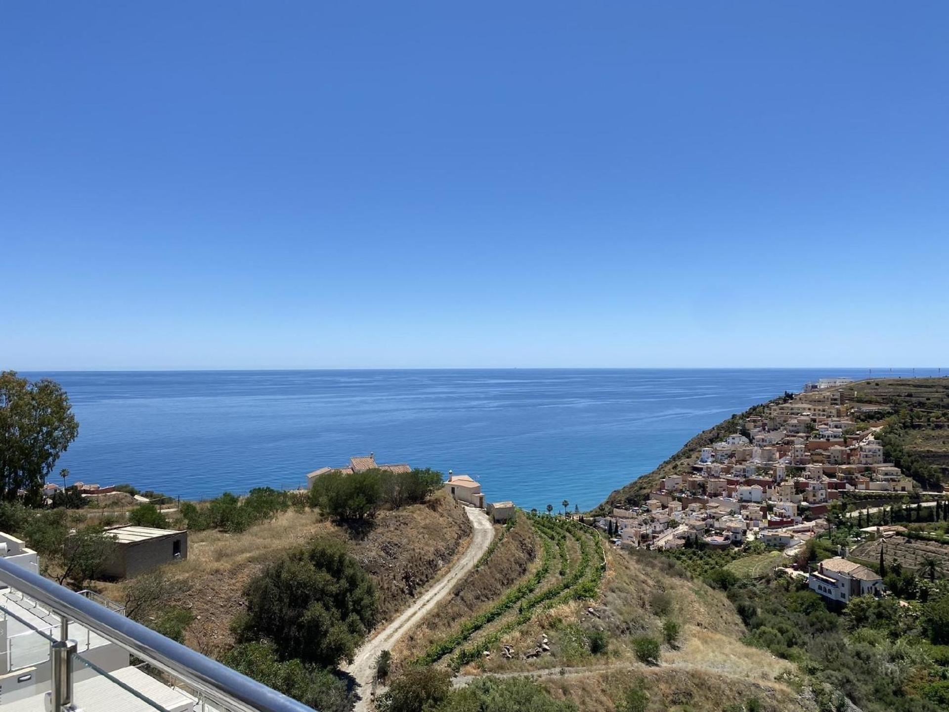 Fuer 6 Personen Ca 80 Qm In Nerja, Andalusien Costa Del Sol *