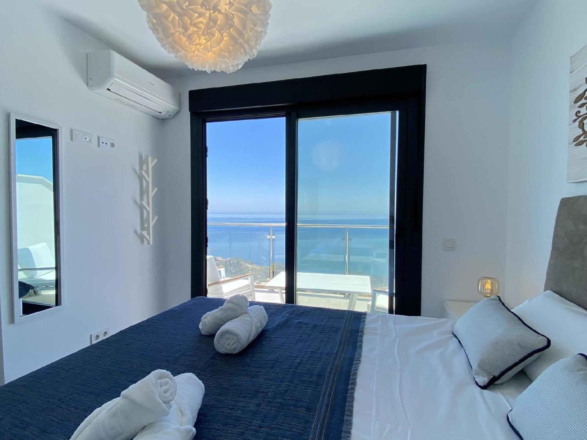 Fuer 6 Personen Ca 120 Qm In Nerja, Andalusien Costa Del Sol Apartamento *