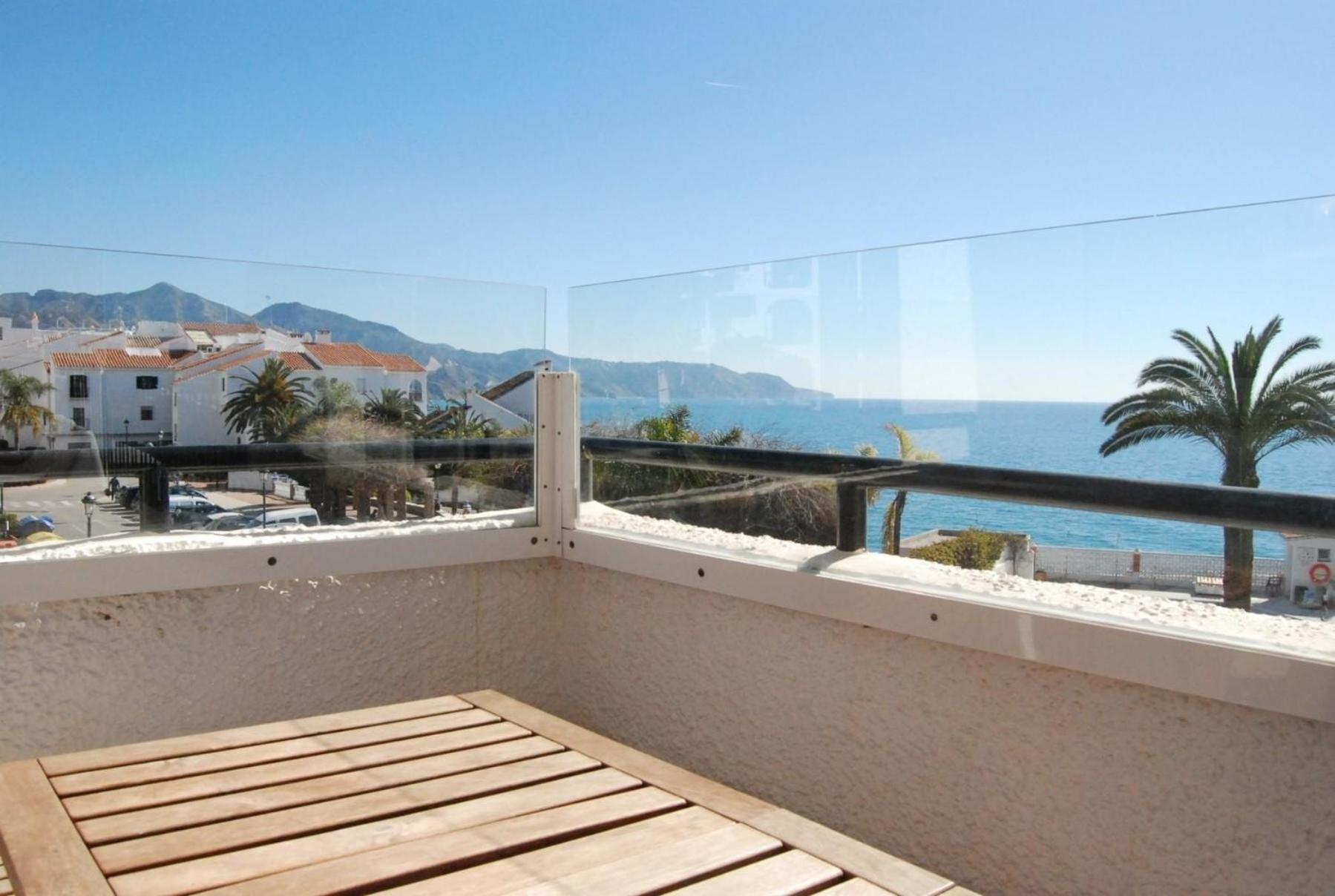 Apartment Fuer 6 Personen Ca 120 Qm In Nerja, Andalusien Costa Del Sol *