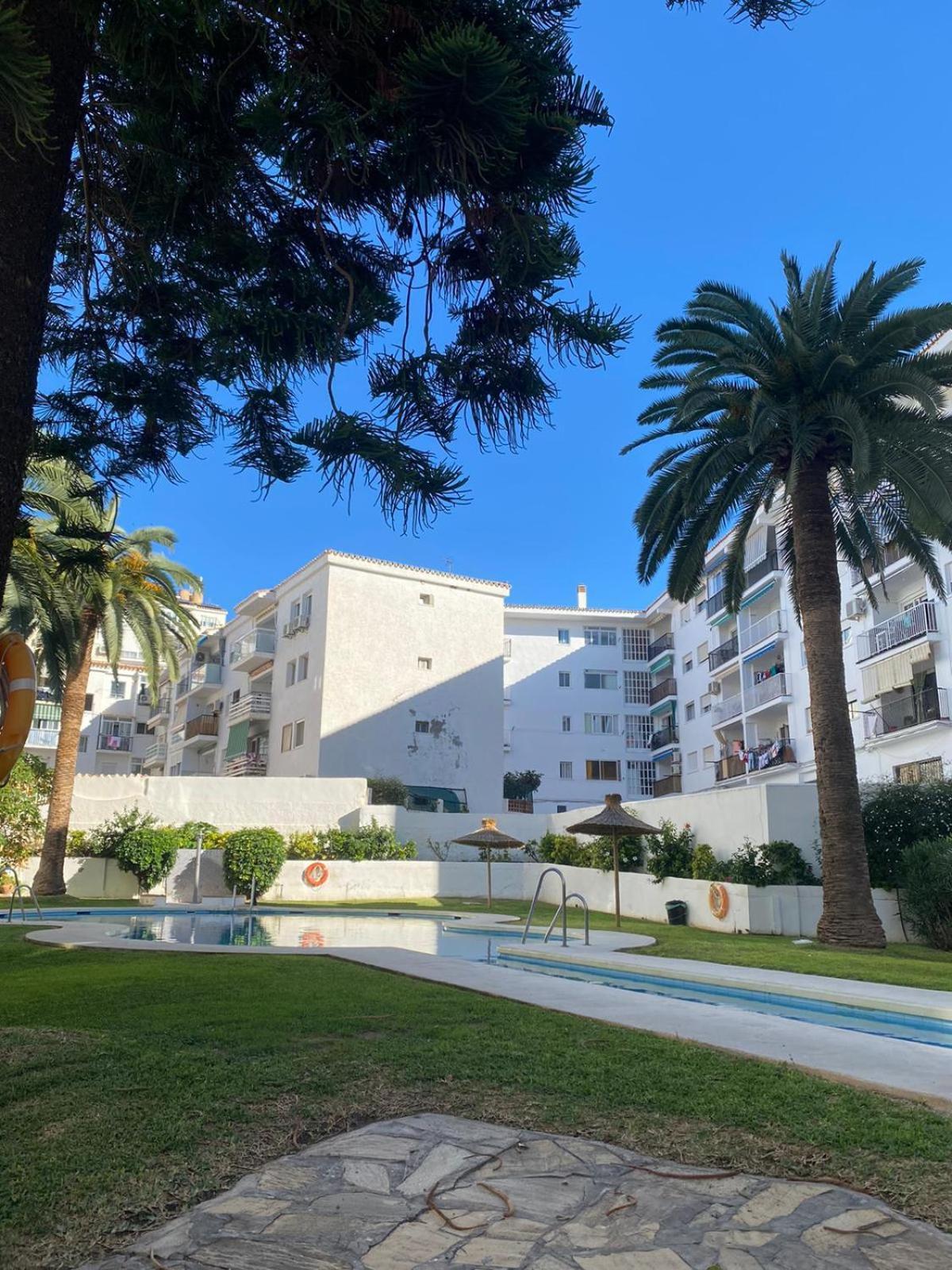 A Un Paso De La Zona Peatonal Del Balcón De Europa Nerja