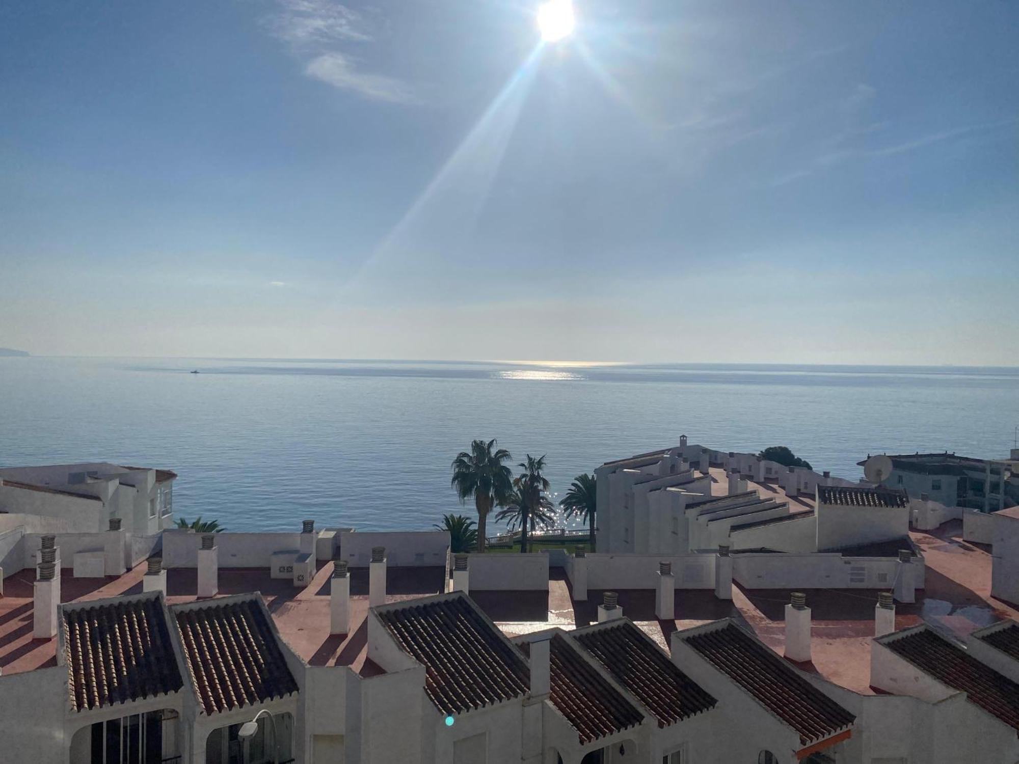A Un Paso De La Zona Peatonal Del Balcón De Europa * Nerja
