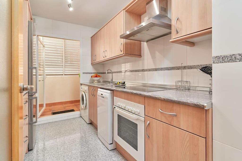 2 Bedroom Modern Apartment, * Nerja