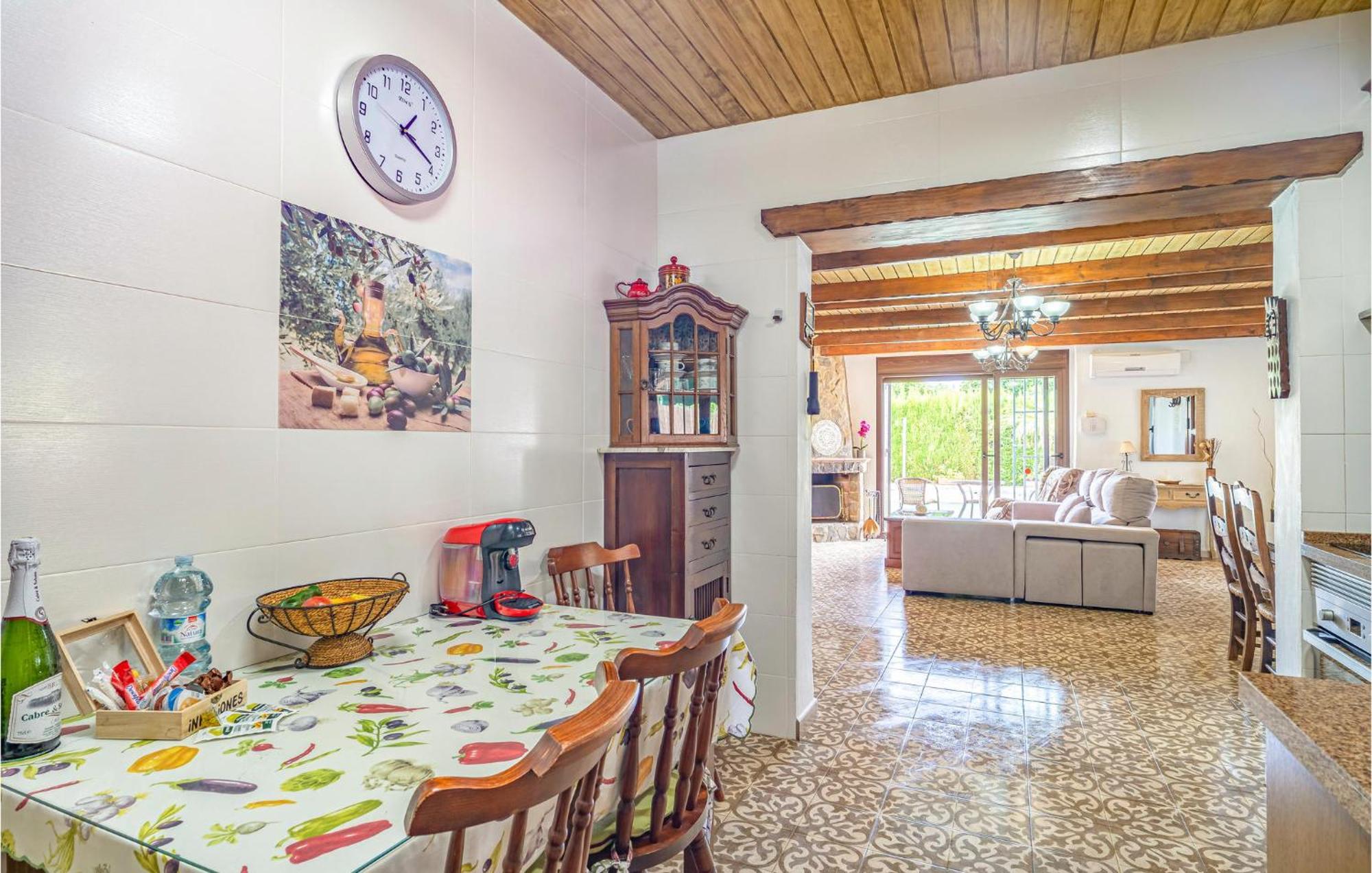 Сasa de vacaciones In With Kitchen