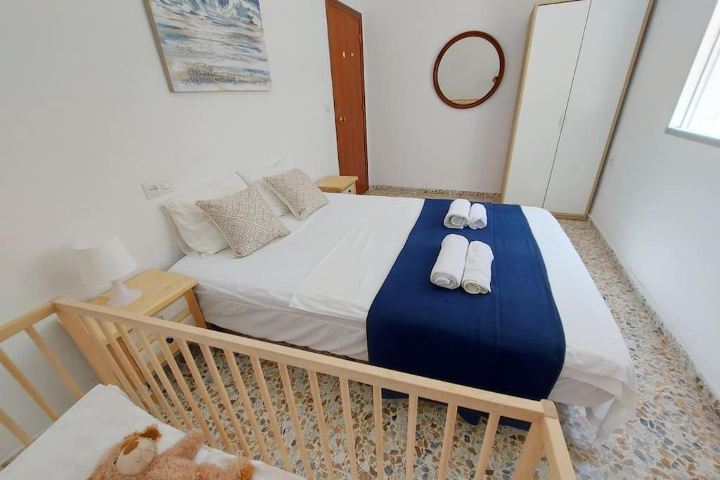 Spacious Flat 100m From Beach-nerja-spain * Nerja