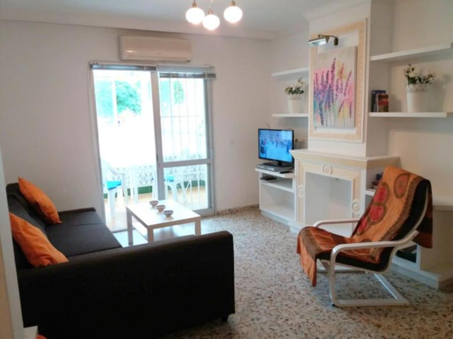 Spacious Flat 100m From Beach-nerja-spain *