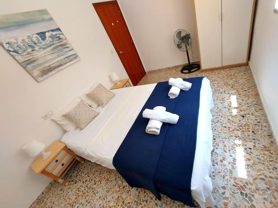 Spacious Flat 100m From Beach-nerja-spain Apartamento *