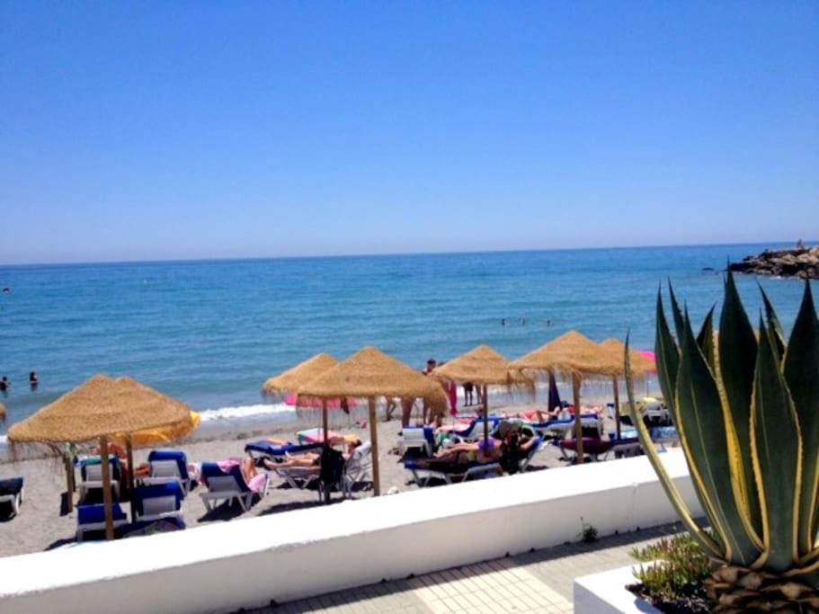 Spacious Flat 100m From Beach-nerja-spain Apartamento