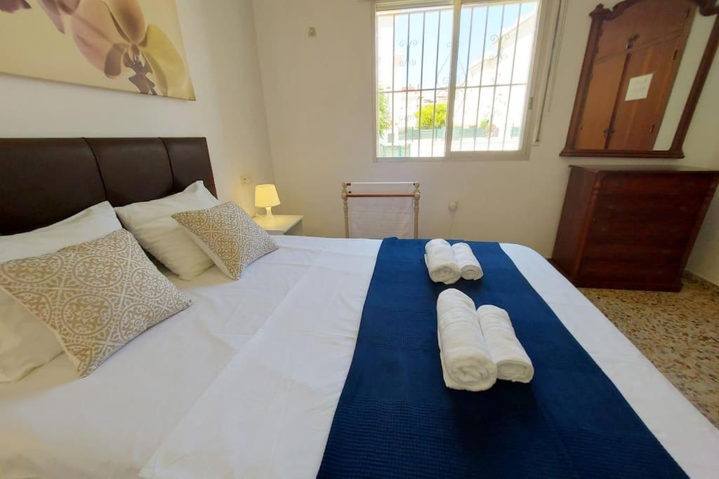 Apartamento Spacious Flat 100m From Beach-nerja-spain Nerja