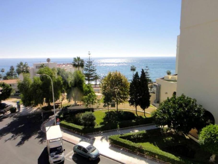 Spacious Flat 100m From Beach-nerja-spain Apartamento *