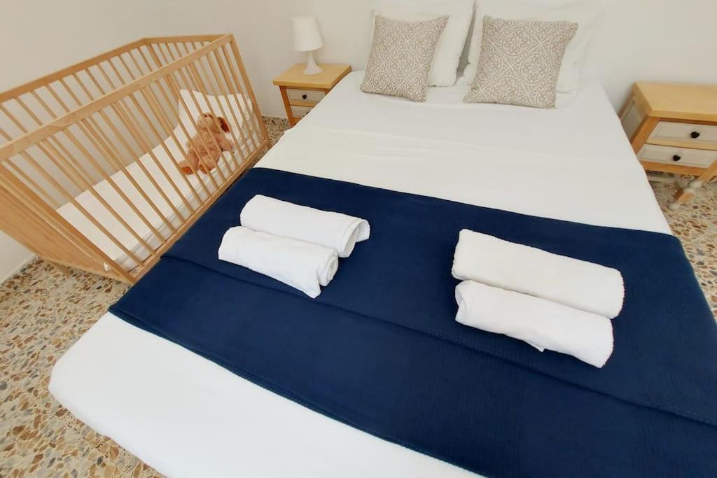 Spacious Flat 100m From Beach-nerja-spain