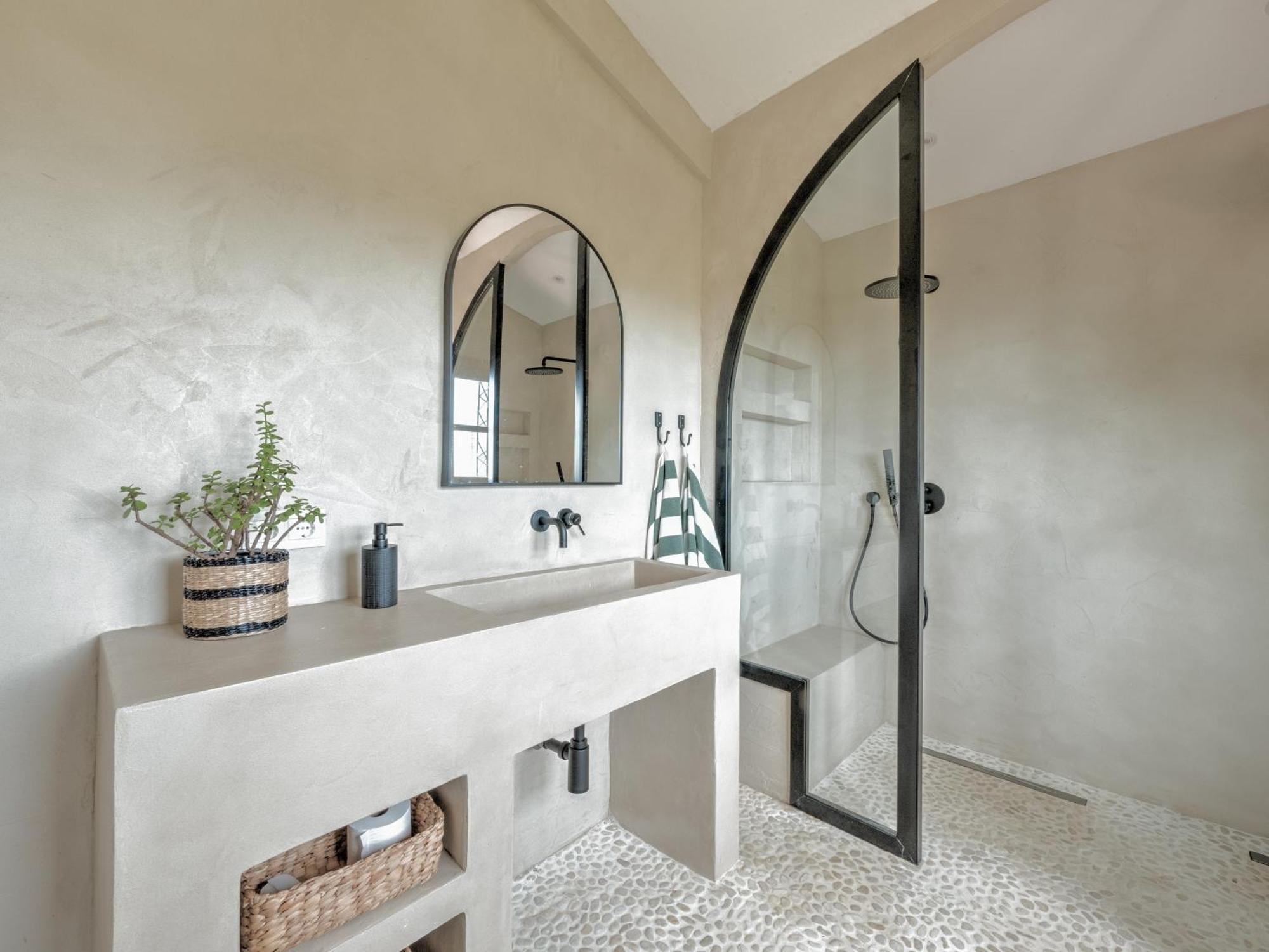 In Mediterranean Style With Private Pool *