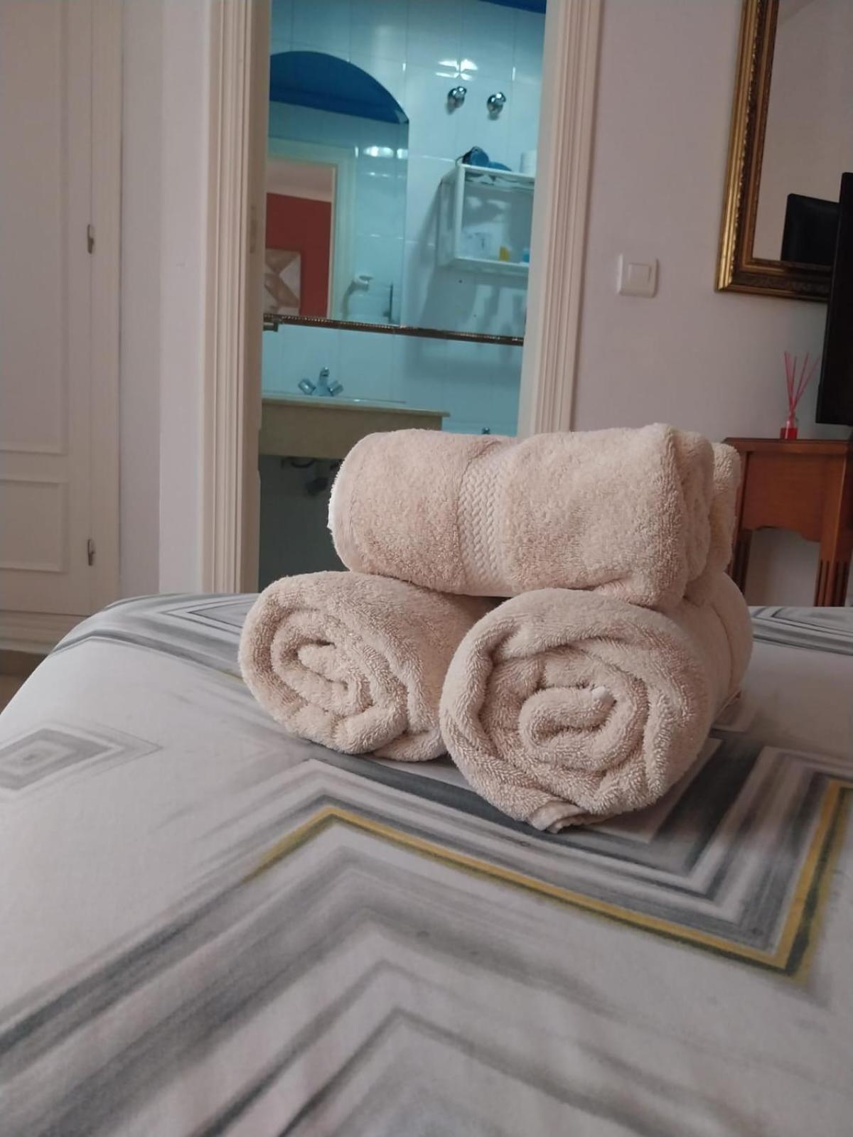 Hostal Montys Nerja
